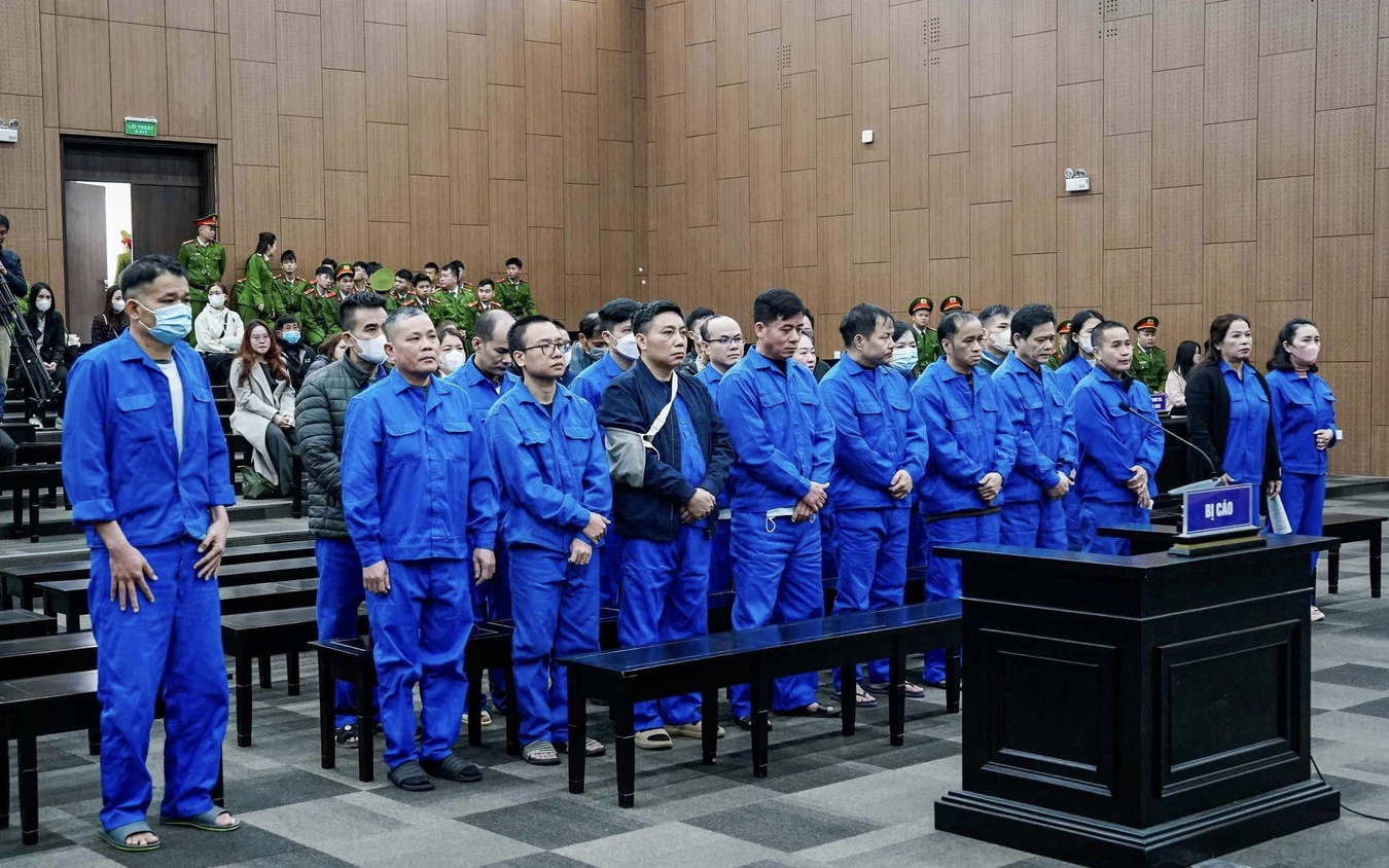 Cựu chánh án tìm cách "chạy án" giúp vợ là thẩm phán