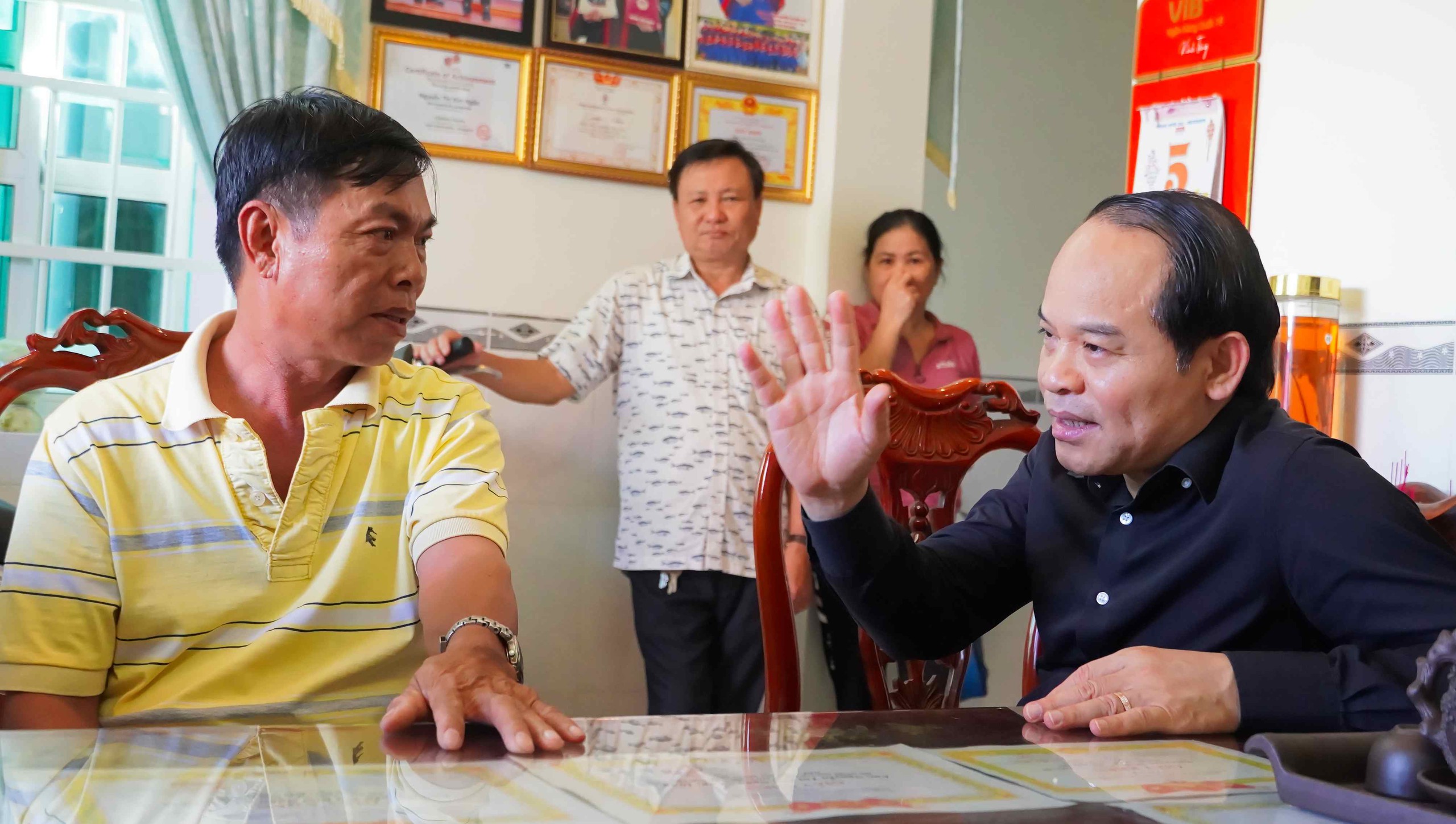Đo&agrave;n C&ocirc;ng t&aacute;c của Thanh tra Ch&iacute;nh phủ l&agrave;m việc về chống khai th&aacute;c IUU tại TPHCM - Ảnh 4.