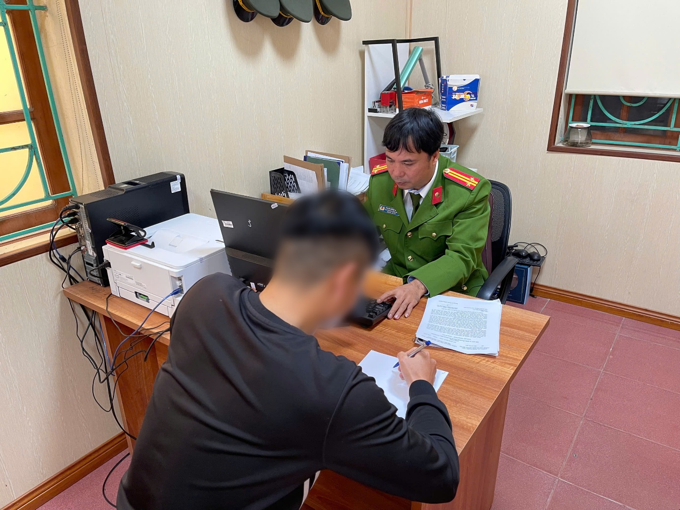 Người đ&agrave;n &ocirc;ng Hưng Y&ecirc;n bị xử l&yacute; v&igrave; bịa đặt th&ocirc;ng tin về Hằng Du Mục - Ảnh 1.