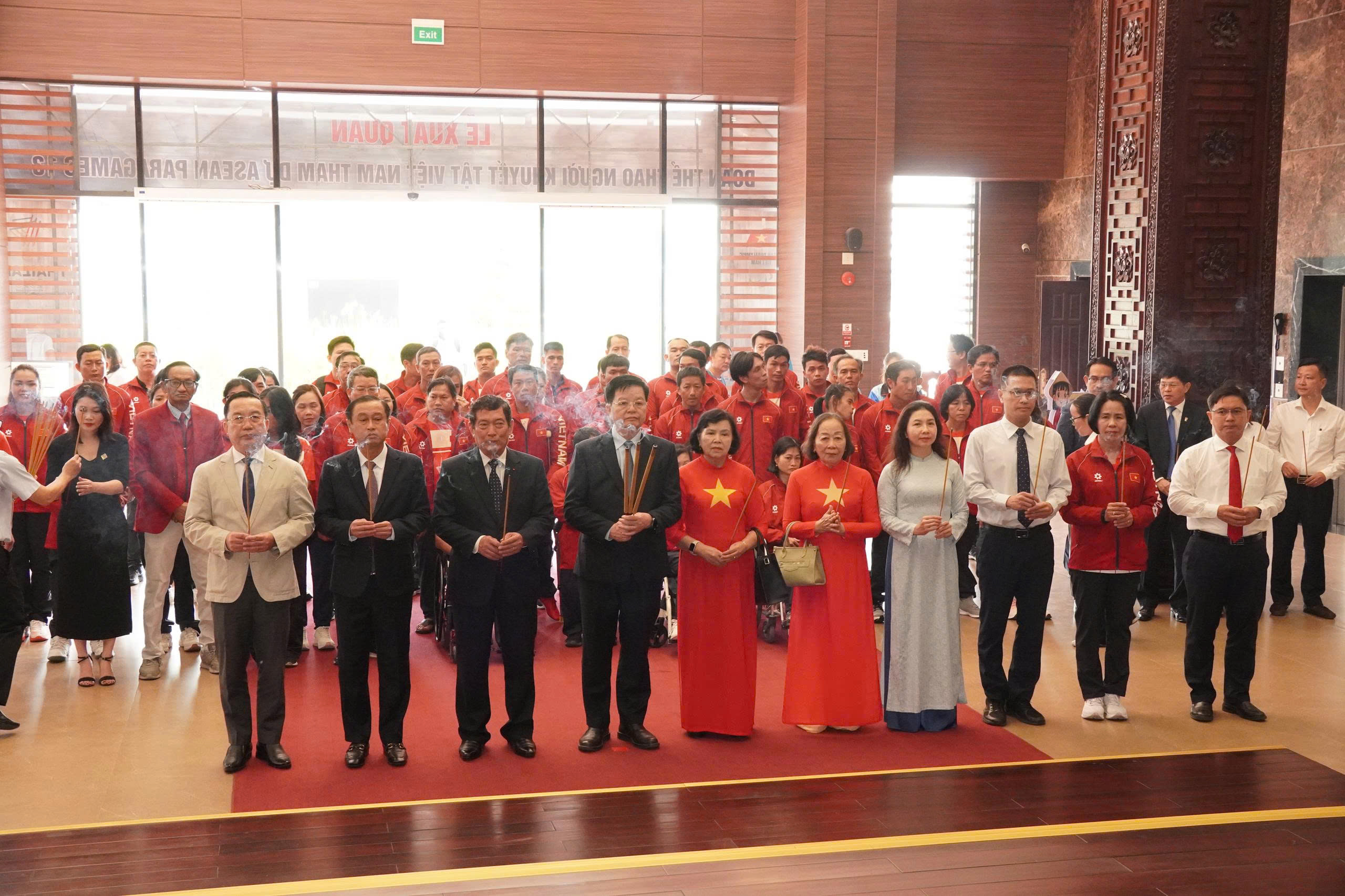 Đo&agrave;n thể thao người khuyết tật Việt Nam xuất qu&acirc;n dự ASEAN Paragames 13 - Ảnh 2.