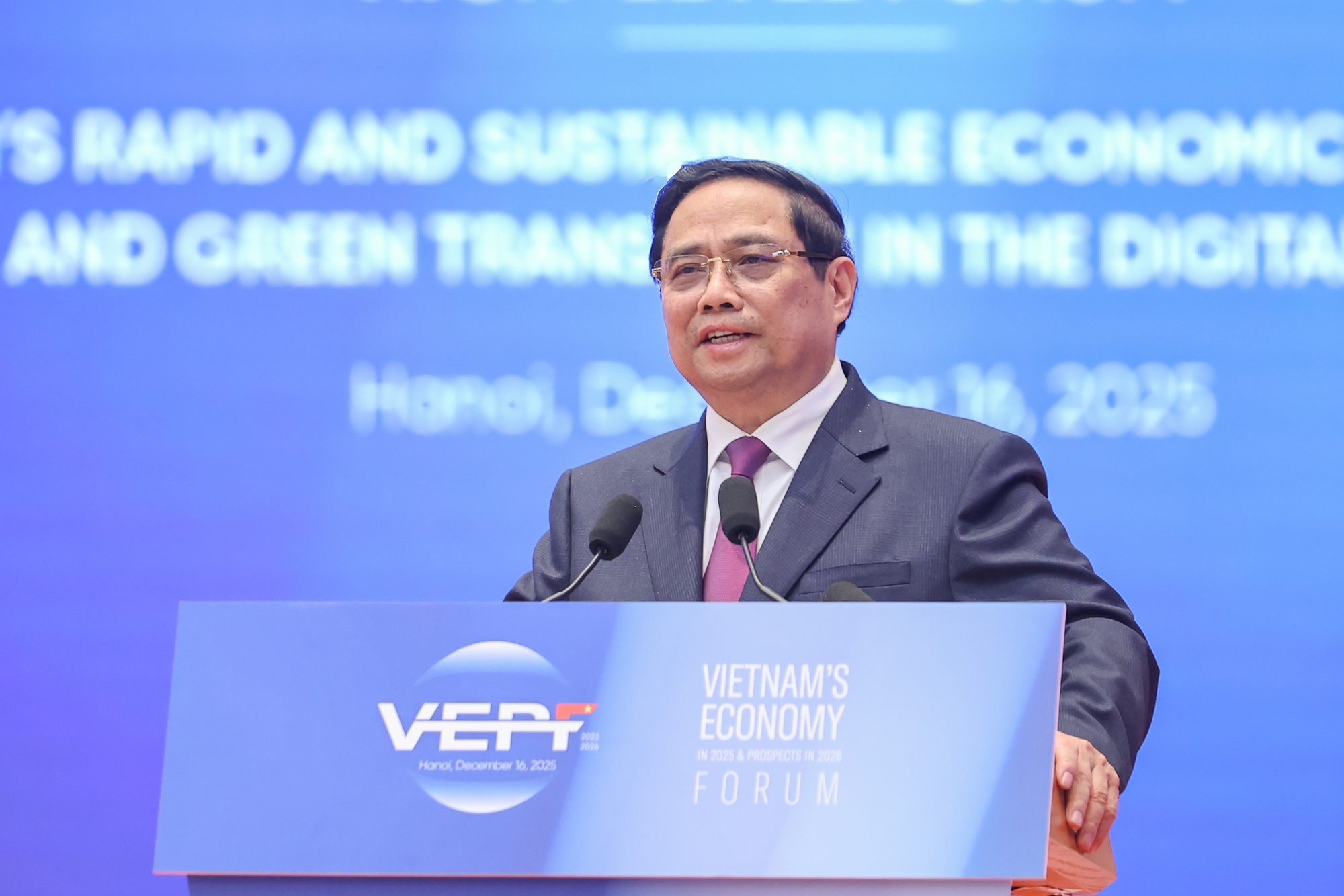 Thủ tướng Phạm Minh Chính khẳng định mục tiêu tăng trưởng 2 con số khả thi và bền vững - Ảnh 1.