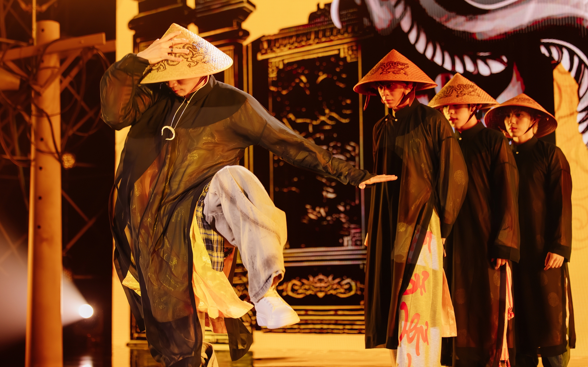 Visual cool, concept lạ: OGG &ndash; c&aacute;i t&ecirc;n mới đang khiến V-biz ch&uacute; &yacute;  - Ảnh 2.