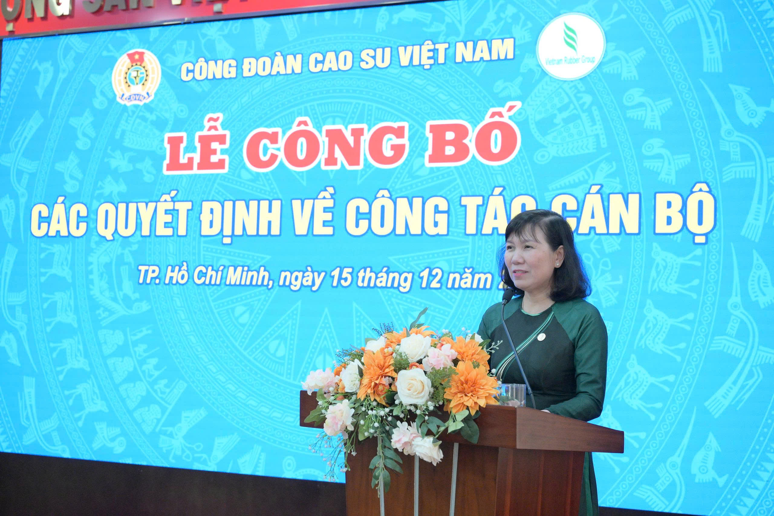 B&agrave; Huỳnh Thị Cẩm Hồng l&agrave;m Chủ tịch C&ocirc;ng đo&agrave;n Cao su Việt Nam - Ảnh 2.