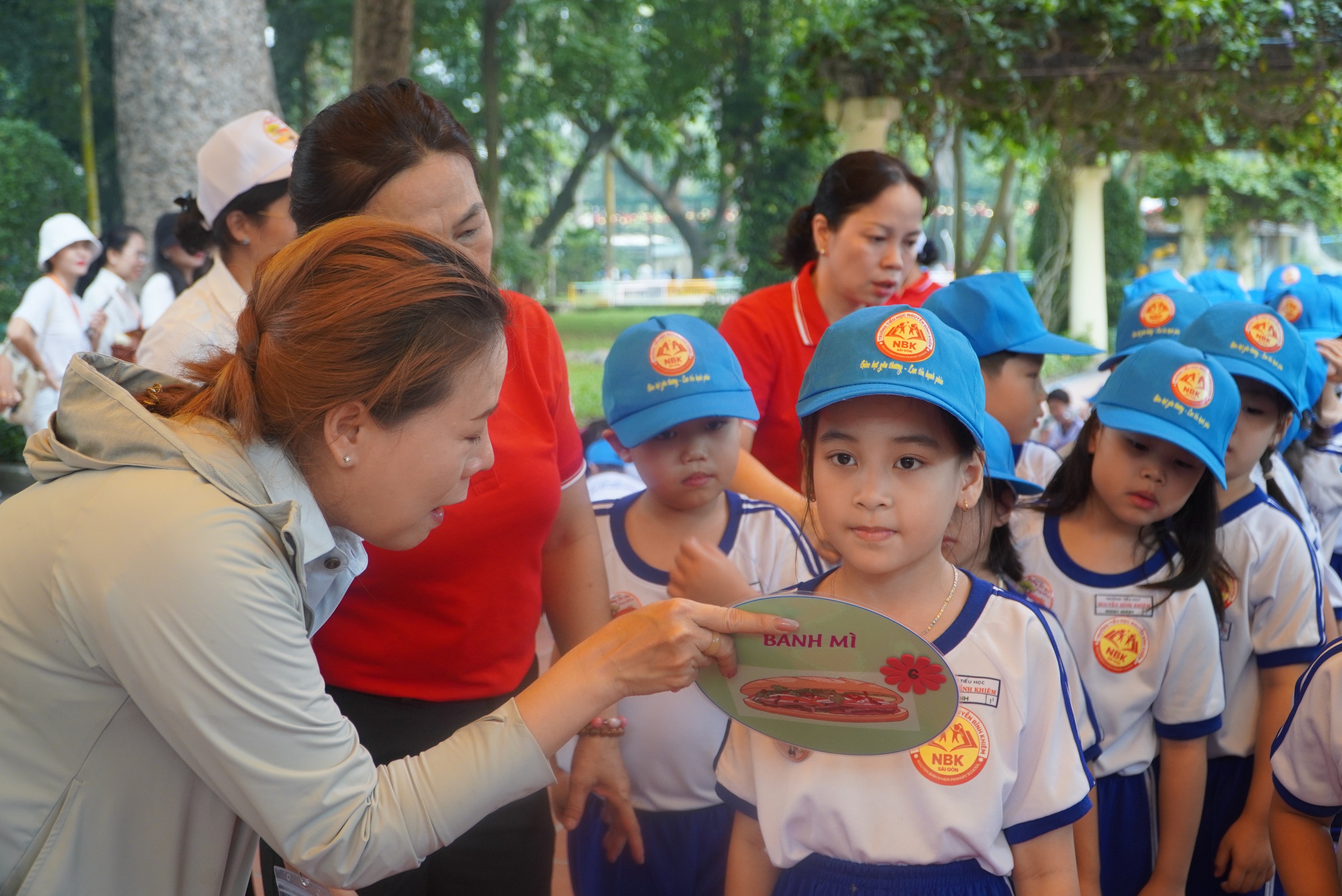 "Phường Sài Gòn trong mắt em": Mỗi ngày đều đi qua mà như lần đầu được khám phá - Ảnh 17.