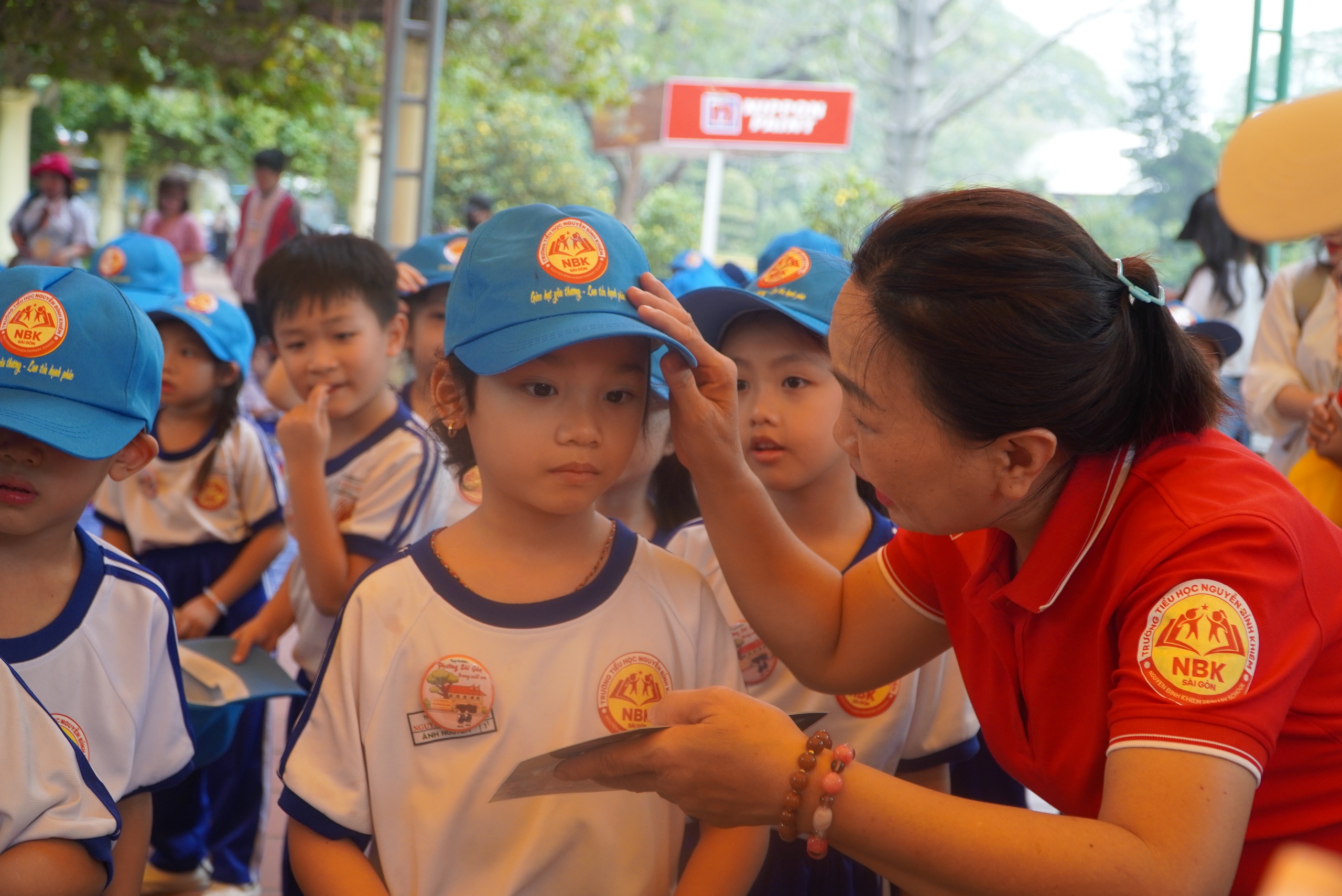 "Phường Sài Gòn trong mắt em": Mỗi ngày đều đi qua mà như lần đầu được khám phá - Ảnh 1.