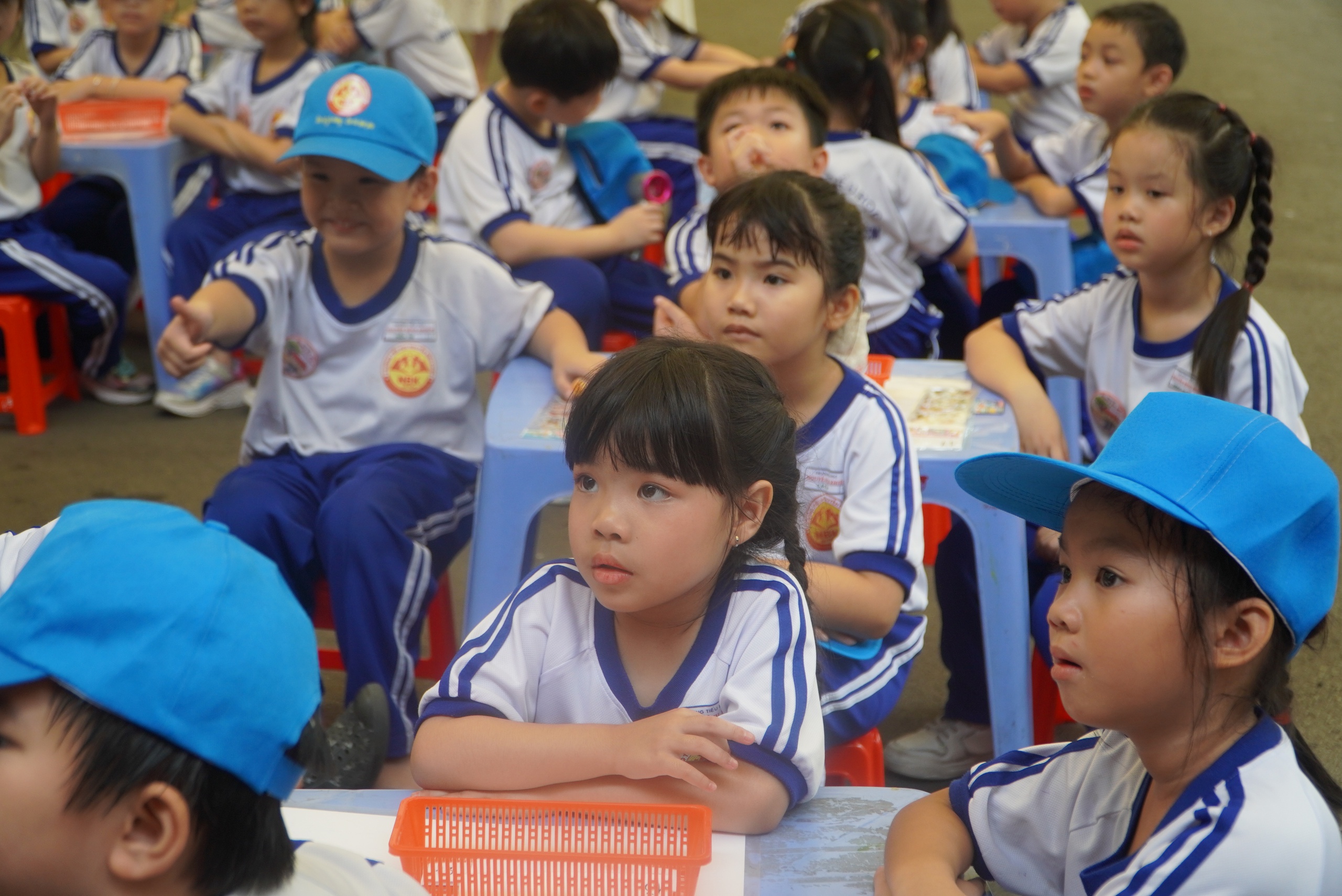 "Phường Sài Gòn trong mắt em": Mỗi ngày đều đi qua mà như lần đầu được khám phá - Ảnh 15.