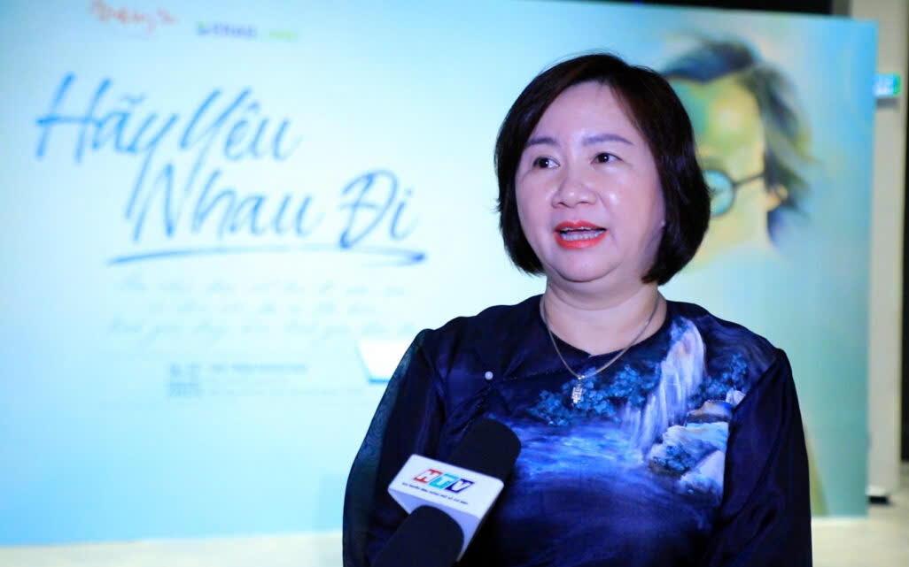 Eras Land lan tỏa yêu thương tới miền Trung