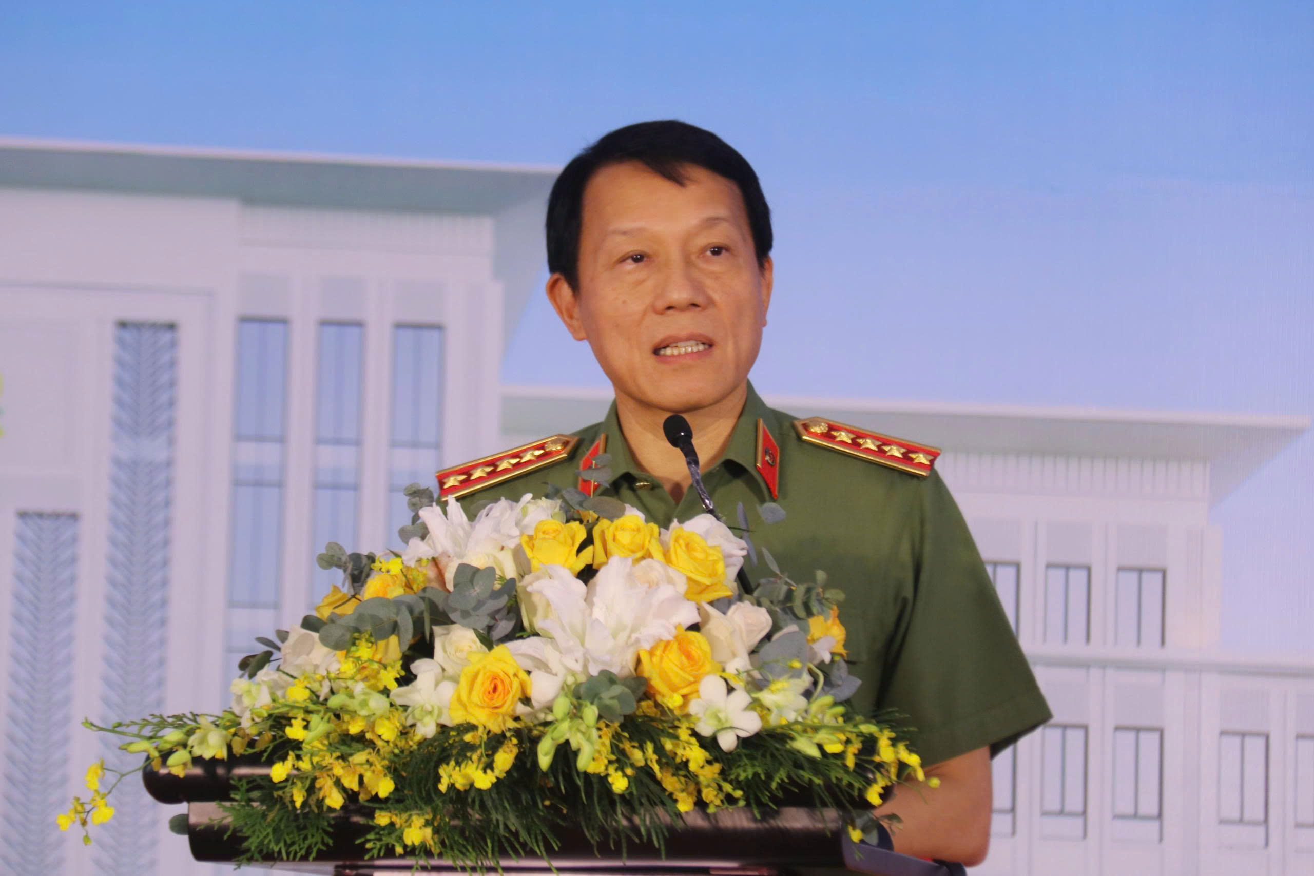 Bộ trưởng Lương Tam Quang dự lễ khởi c&ocirc;ng x&acirc;y dựng Trụ sở C&ocirc;ng an tỉnh Kh&aacute;nh H&ograve;a - Ảnh 3.