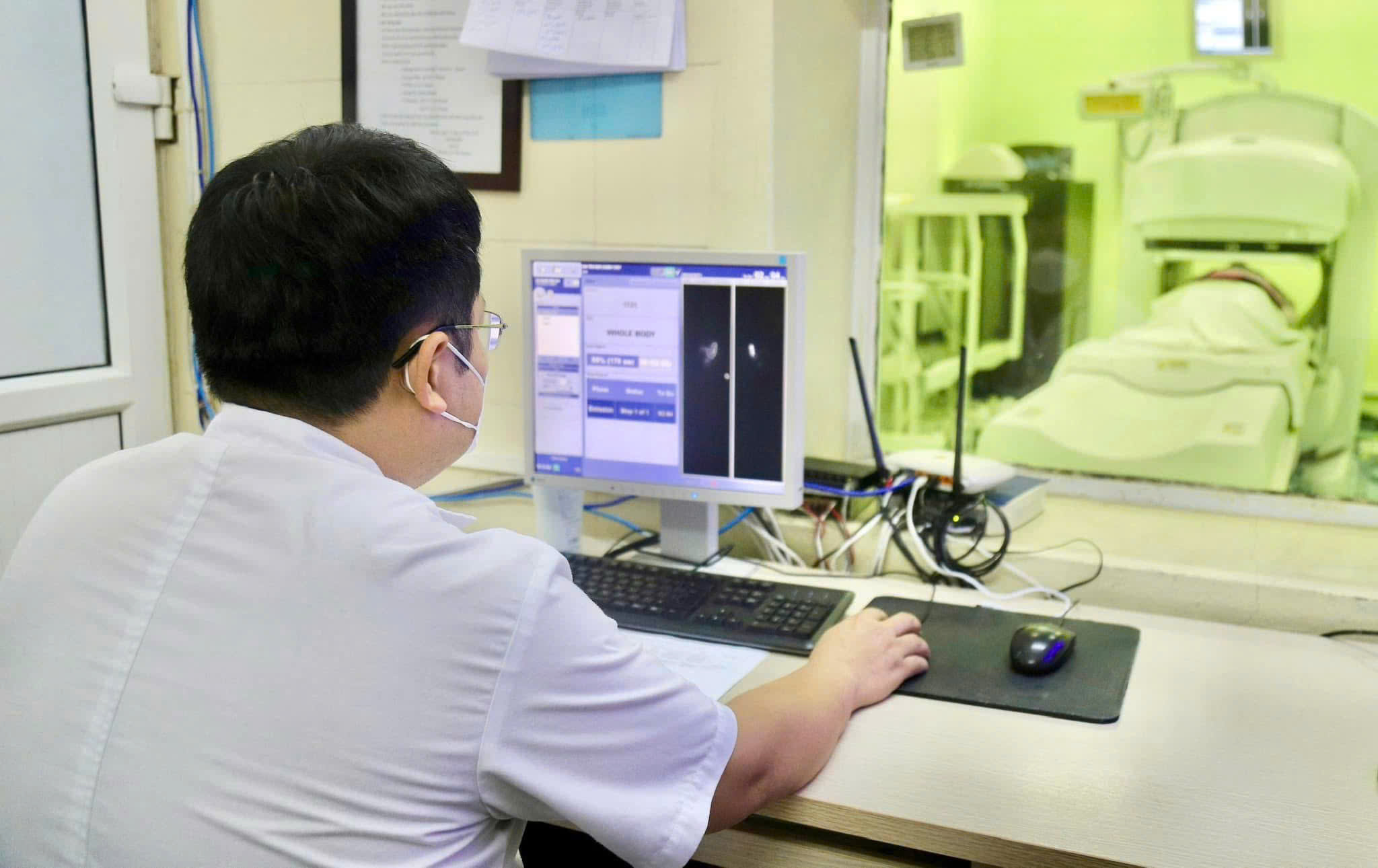 V&igrave; sao thuốc ung thư hiệu quả cao vẫn kh&oacute; tiếp cận? - Ảnh 2.