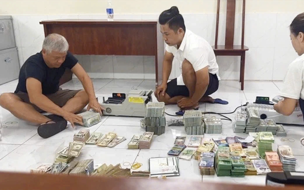 C&ocirc;ng an TPHCM th&ocirc;ng tin quy tr&igrave;nh l&agrave;m thịt b&ograve; giả, bắt 7 người - Ảnh 4.