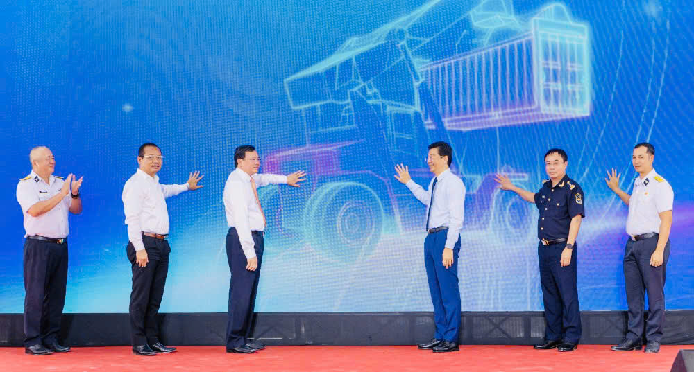 Cảng cạn Tân Cảng – Mộc Bài đi vào hoạt động , thúc đẩy giao thương Việt Nam – Campuchia - Ảnh 1.