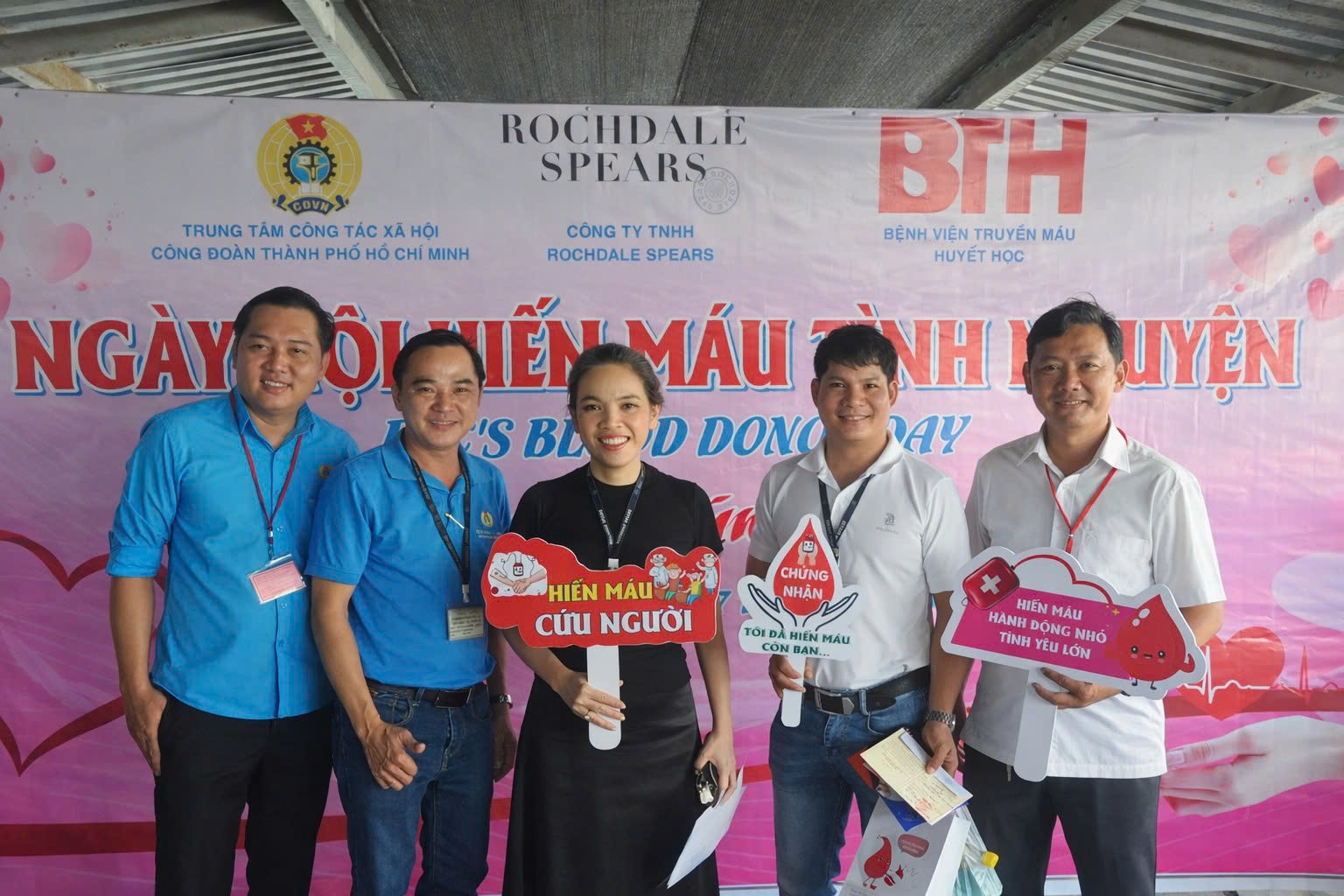Người lao động C&ocirc;ng ty TNHH Rochdale Spears hiến m&aacute;u t&igrave;nh nguyện - Ảnh 2.