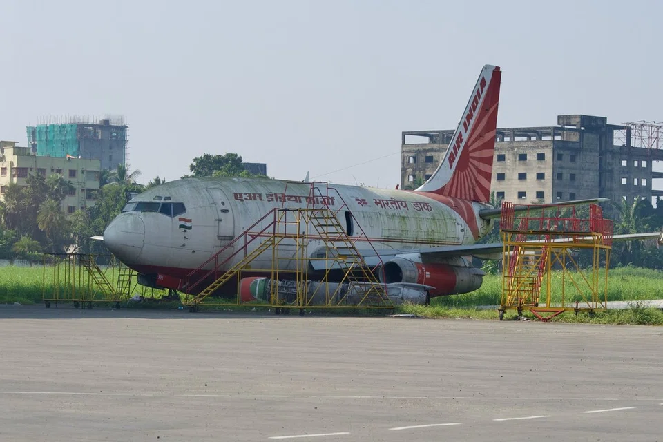 H&atilde;ng h&agrave;ng kh&ocirc;ng "bỏ qu&ecirc;n" m&aacute;y bay Boeing suốt 13 năm ở s&acirc;n bay - Ảnh 1.