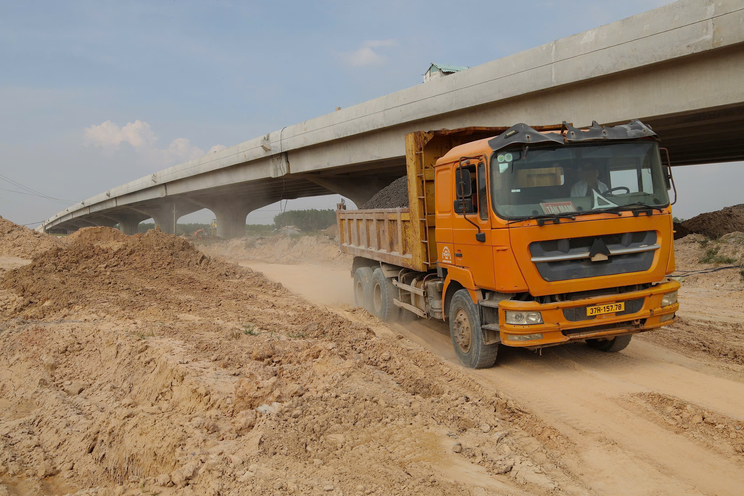Vành đai 3 qua Đồng Nai tăng tốc trước giờ G - Ảnh 8.