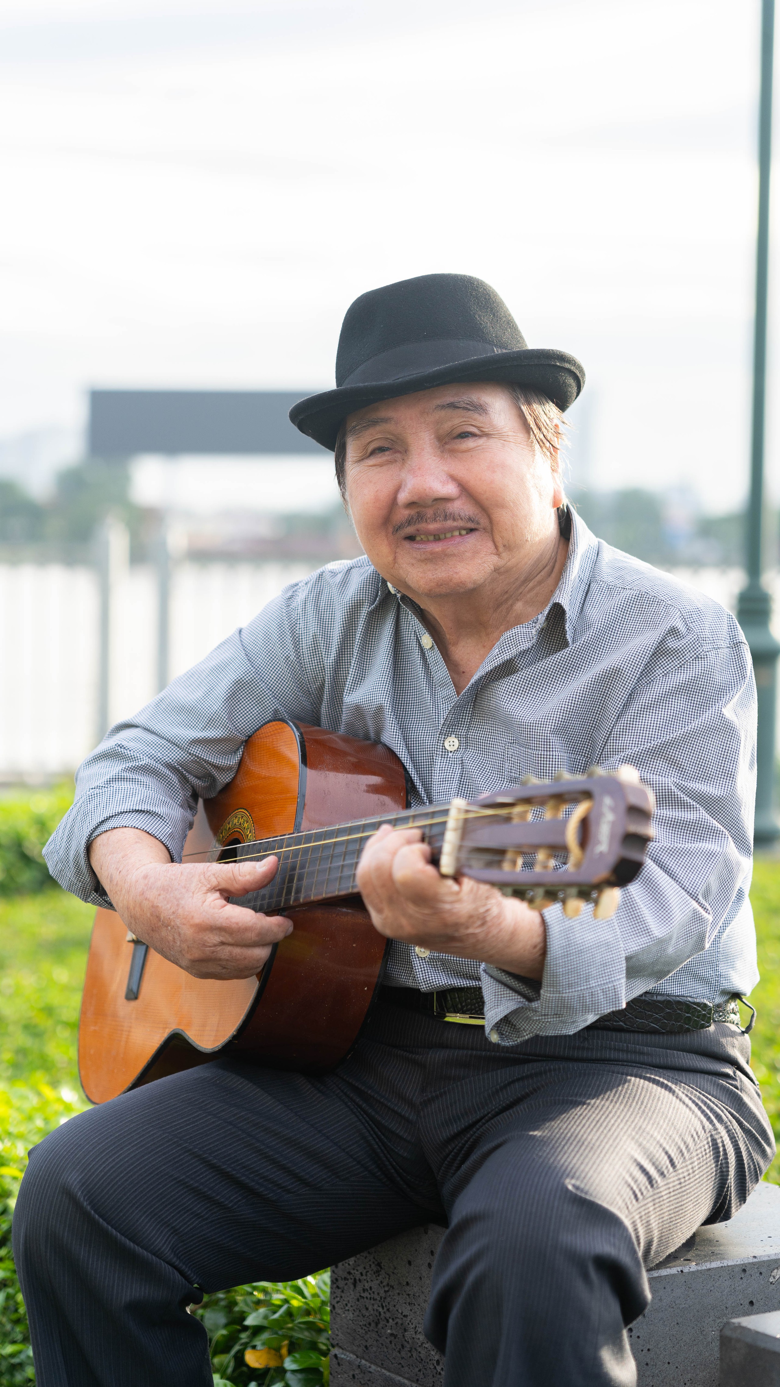 Diễn viên kỳ cựu của hãng phim Giải phóng bất ngờ làm liveshow ở tuổi U90 - Ảnh 4.