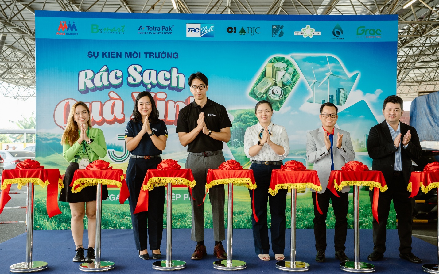 MM Mega Market Việt Nam lan tỏa lối sống xanh qua sự kiện “Rác sạch – Quà xinh”