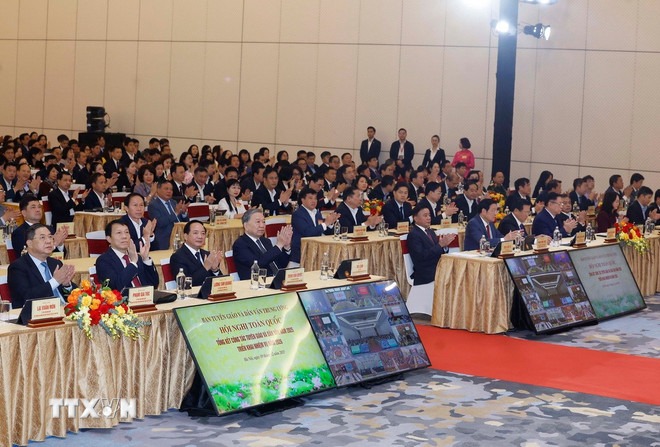 Tổng B&iacute; thư T&ocirc; L&acirc;m: X&acirc;y dựng đội ngũ c&aacute;n bộ tuy&ecirc;n gi&aacute;o, d&acirc;n vận "chuy&ecirc;n t&acirc;m, thạo việc" - Ảnh 1.