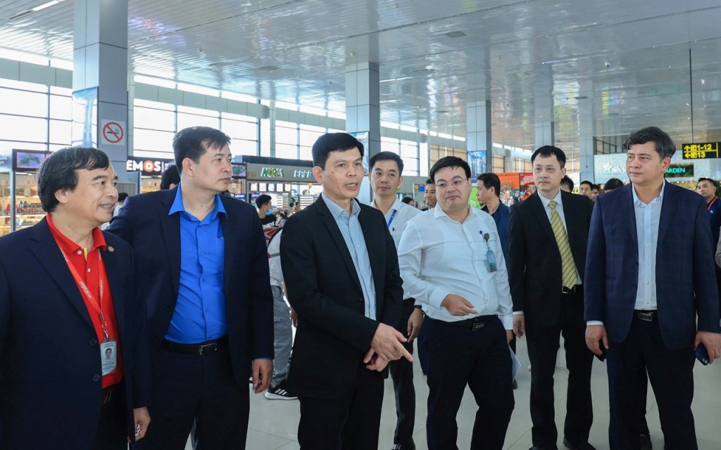 Tăng cường kiểm tra an toàn bay tại Cảng vụ hàng không miền Nam