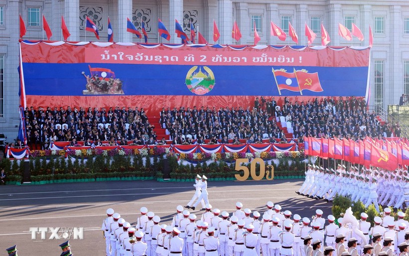 Kỷ niệm trọng thể 50 năm Quốc khánh nước Cộng hòa Dân chủ Nhân dân Lào