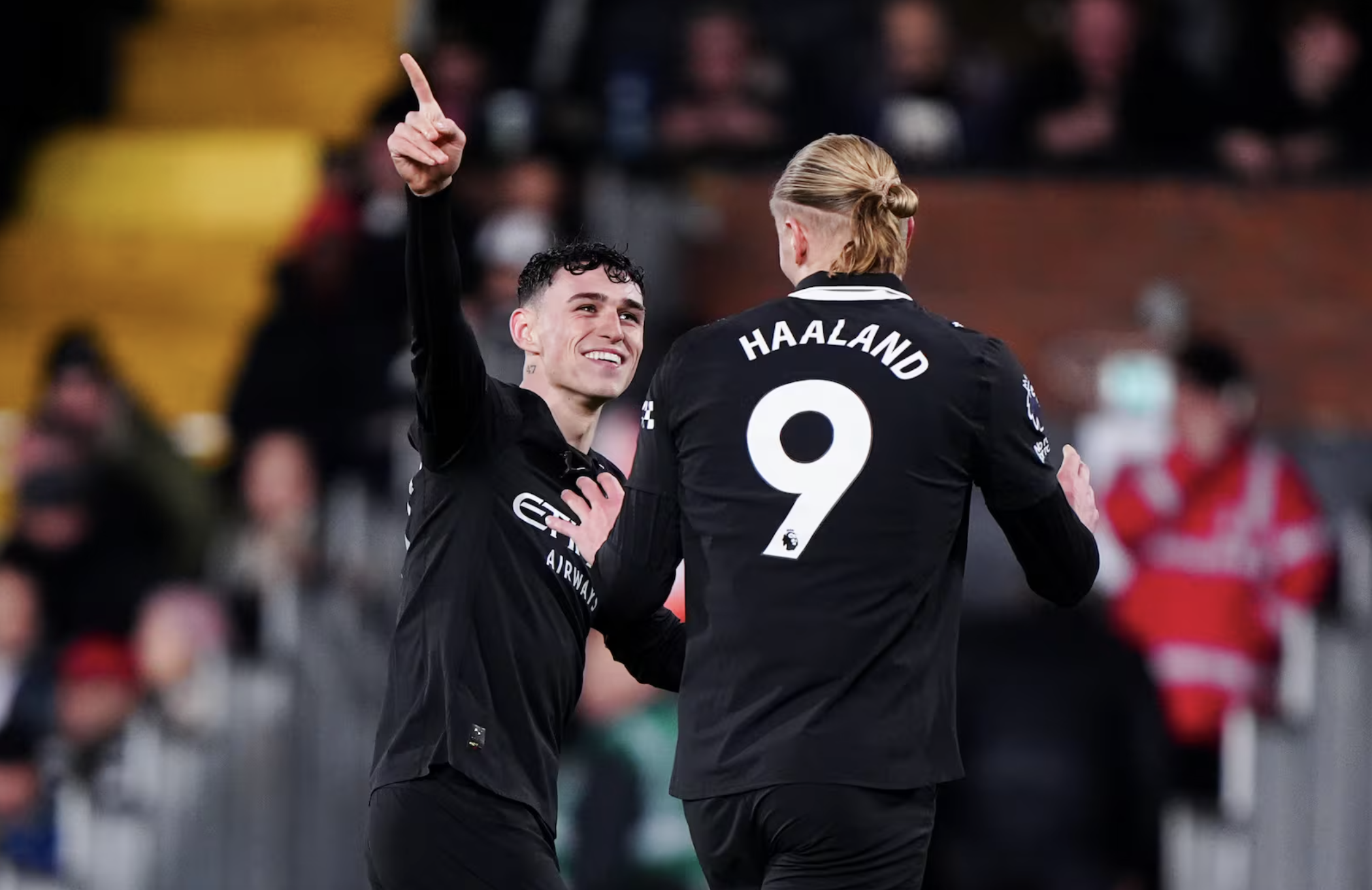 Haaland chạm tay kỷ lục, Man City thắng nghẹt thở Fulham - Ảnh 2.