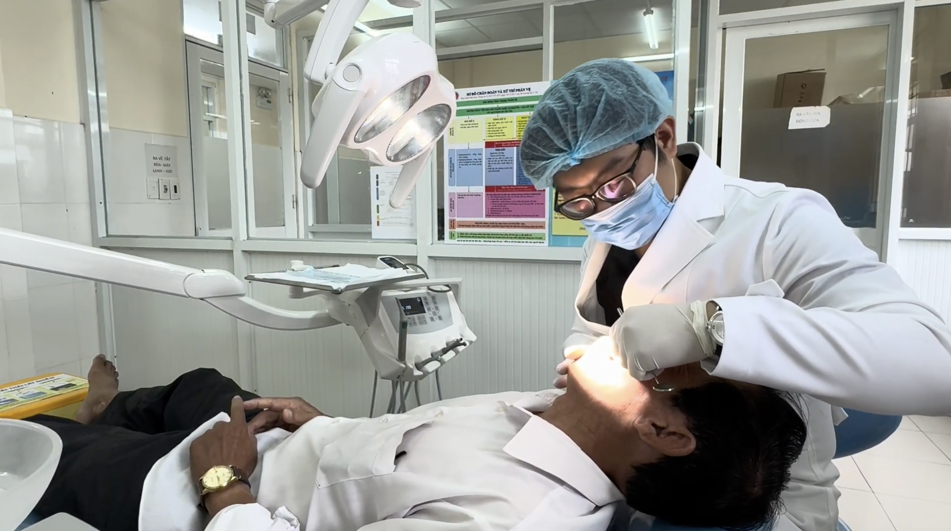 Bệnh viện Từ Dũ cơ sở 2: 3 tuần thử vận h&agrave;nh thử nghiệm lượt kh&aacute;m tăng 4 lần, chuyển viện giảm mạnh - Ảnh 11.