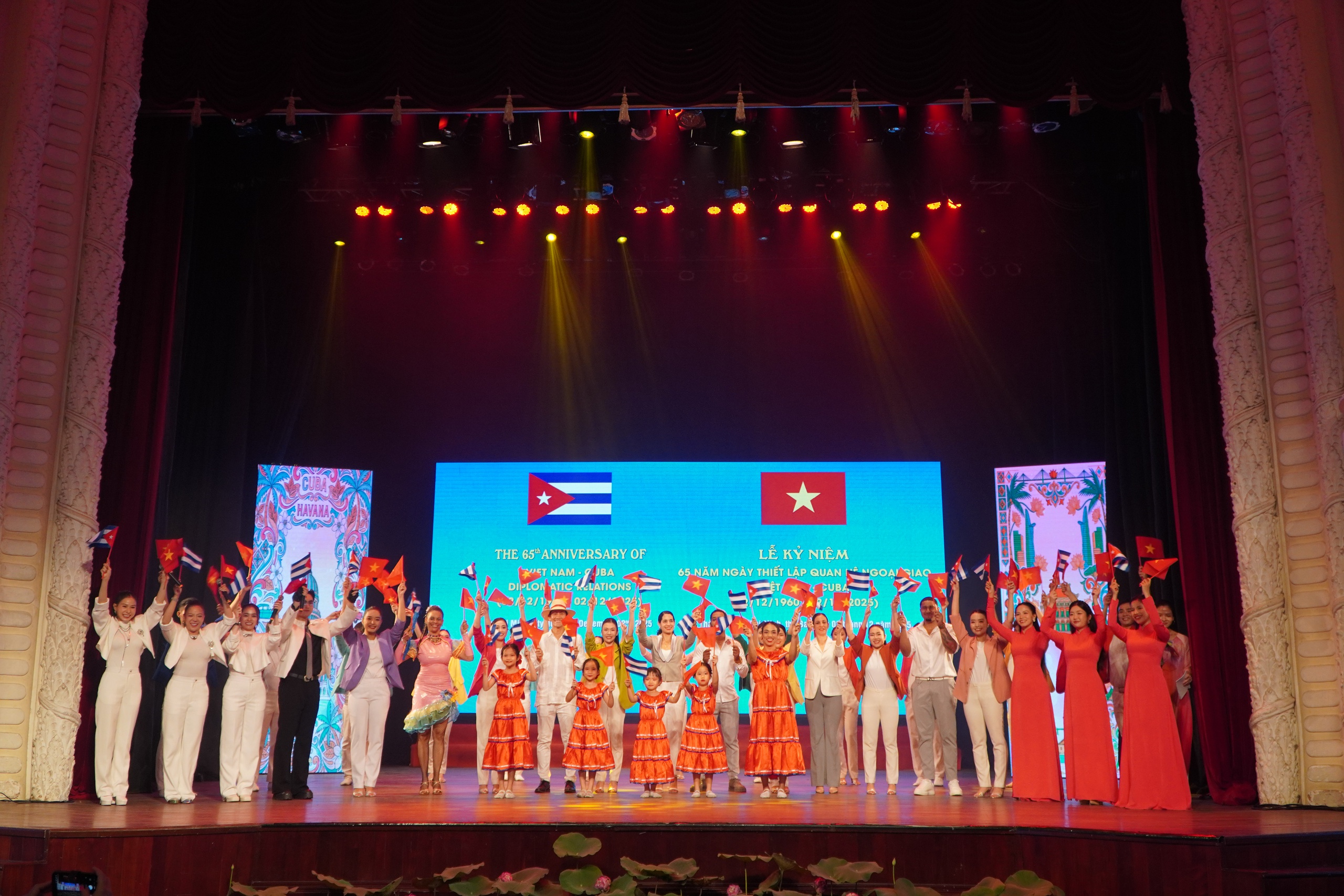Kỷ niệm 65 năm ng&agrave;y thiết lập quan hệ ngoại giao giữa Việt Nam v&agrave; Cuba  - Ảnh 5.