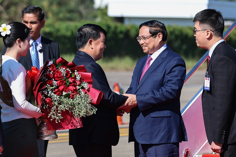 Thủ tướng Phạm Minh Ch&iacute;nh bắt đầu chuyến c&ocirc;ng t&aacute;c tại L&agrave;o v&agrave; quan hệ Việt Nam - L&agrave;o - Ảnh 2.