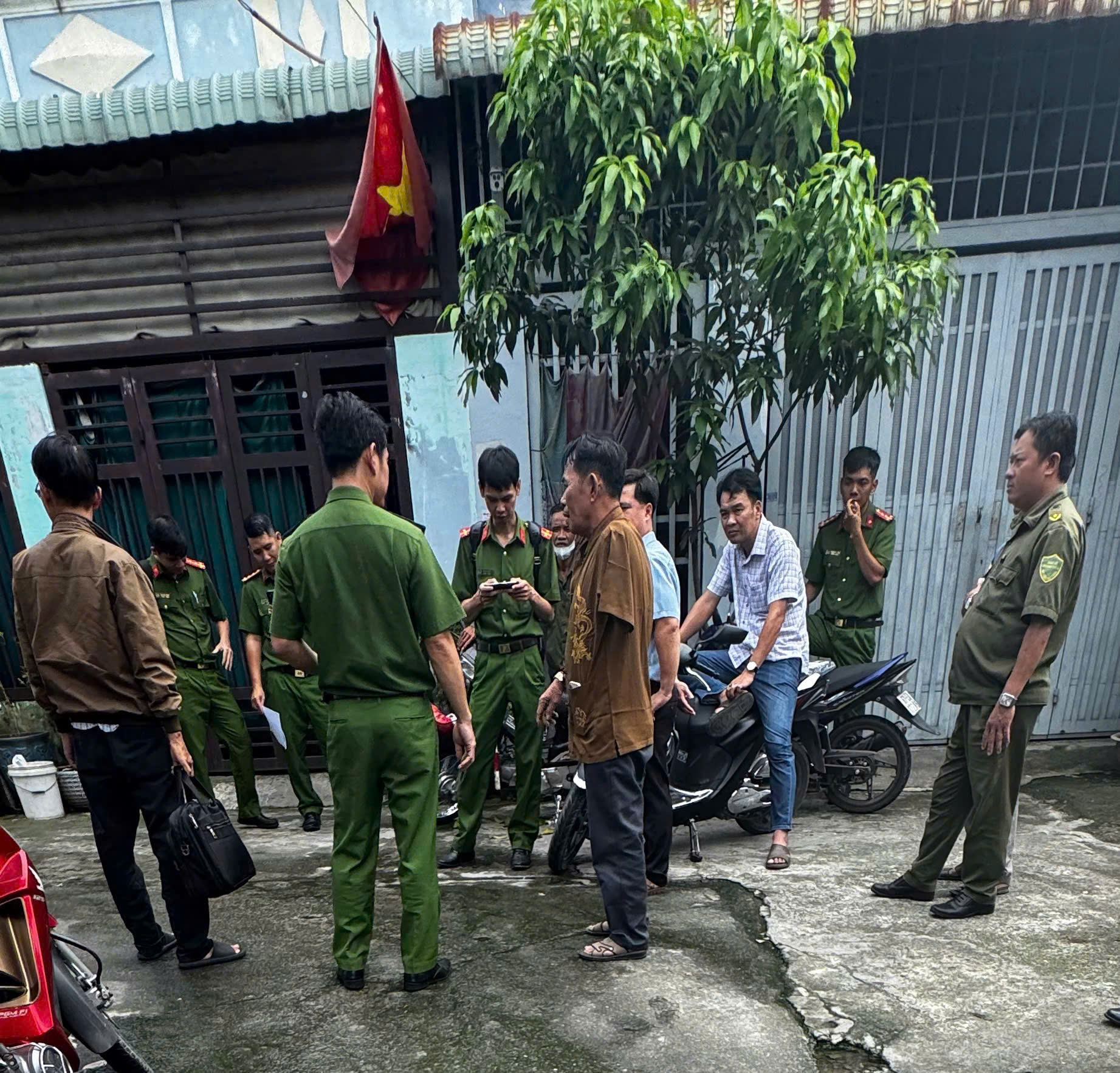 Khởi tố vụ án Lừa đảo chiếm đoạt tài sản tại TPHCM - Ảnh 1.