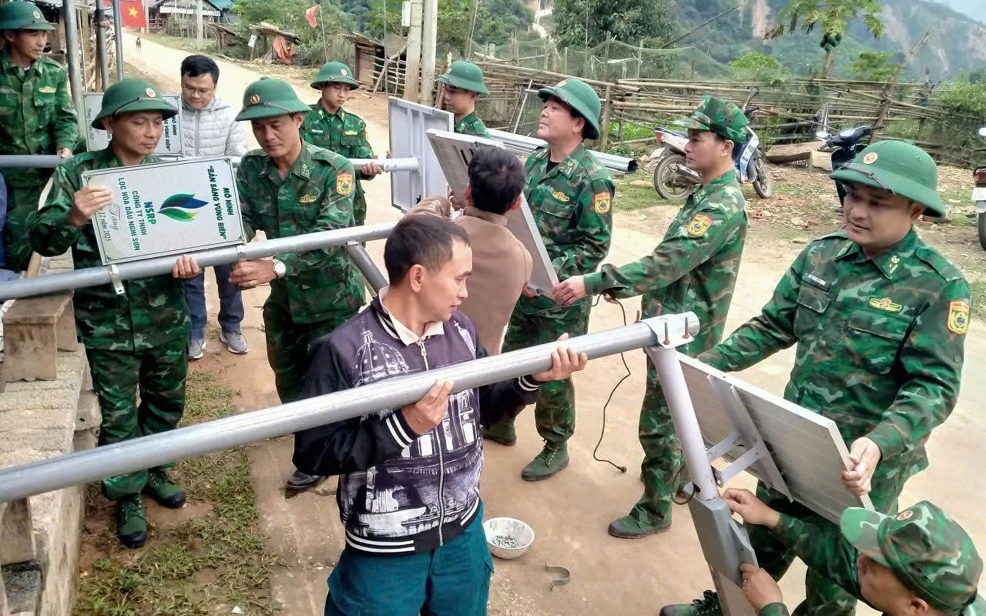 Lan tỏa mô hình "Bản sáng vùng biên"