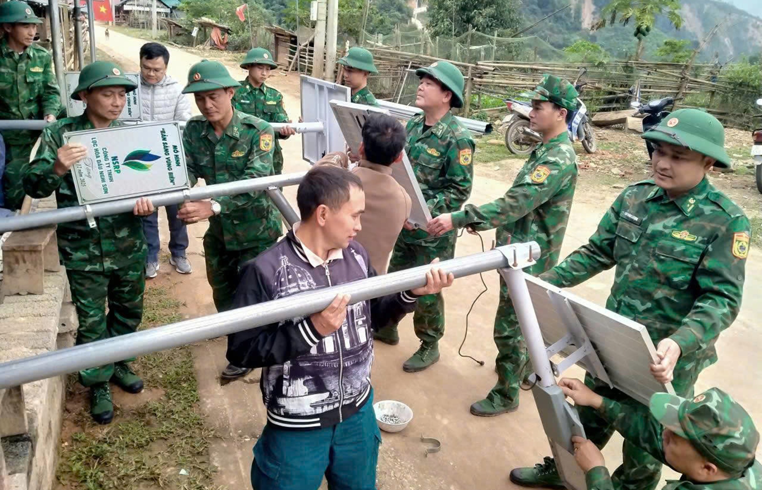 Lan tỏa mô hình "Bản sáng vùng biên" - Ảnh 1.