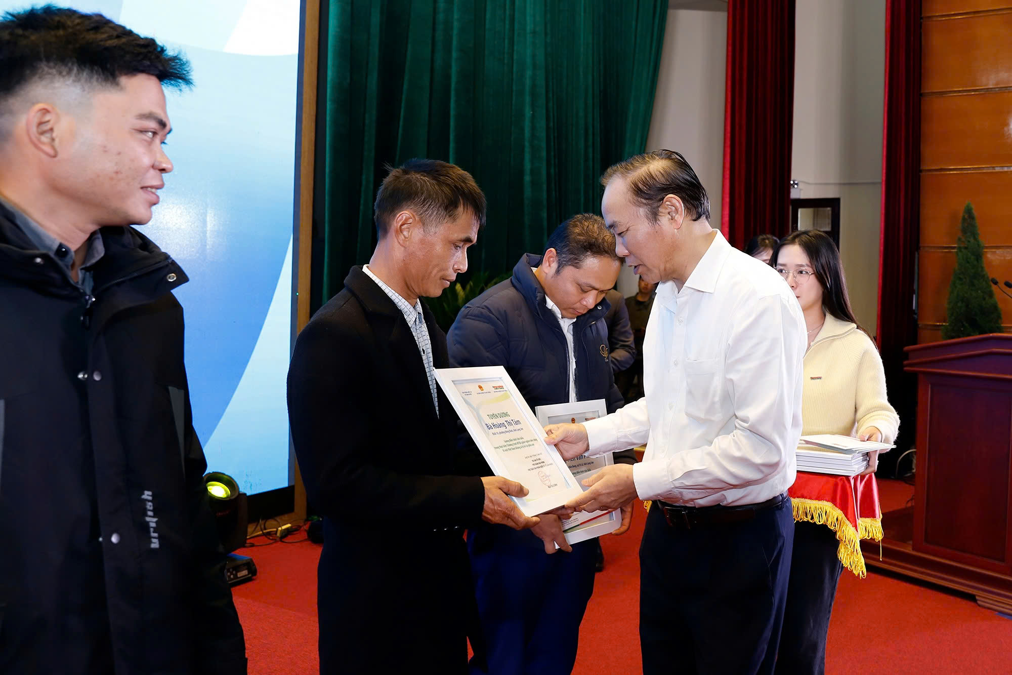 Việt Nam nổi bật trong c&ocirc;ng t&aacute;c giảm ngh&egrave;o bền vững tại Ch&acirc;u &Aacute; - Ảnh 3.