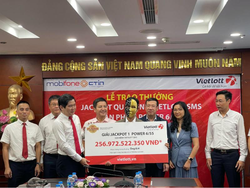 Kênh phân phối xổ số qua điện thoại của Vietlott có gần 4 triệu tài khoản - Ảnh 2.