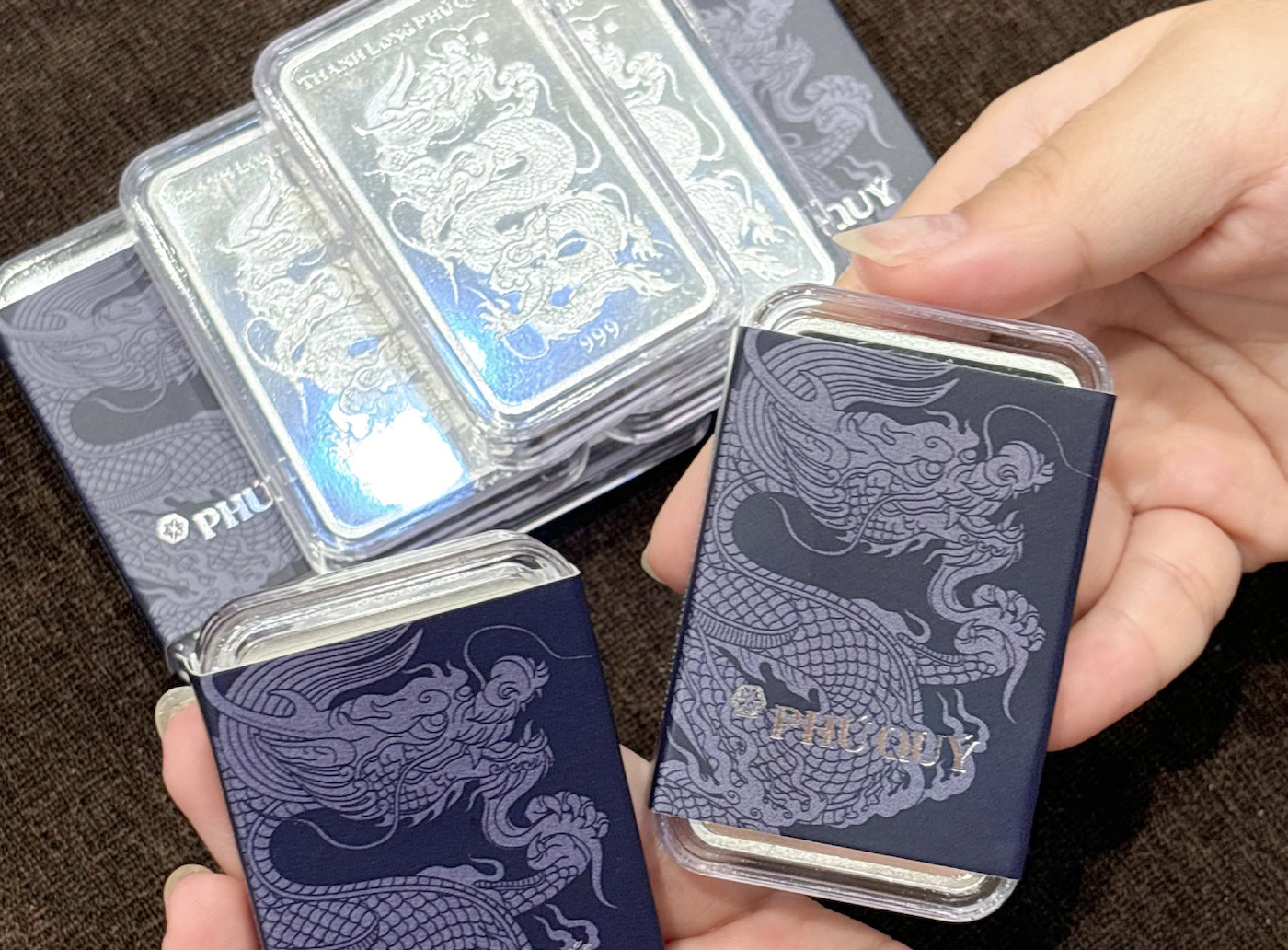 Giá bạc hôm nay 20 - 12 tăng sốc hơn vàng , kim lọai dậy sóng trên thị trường - Ảnh 2.