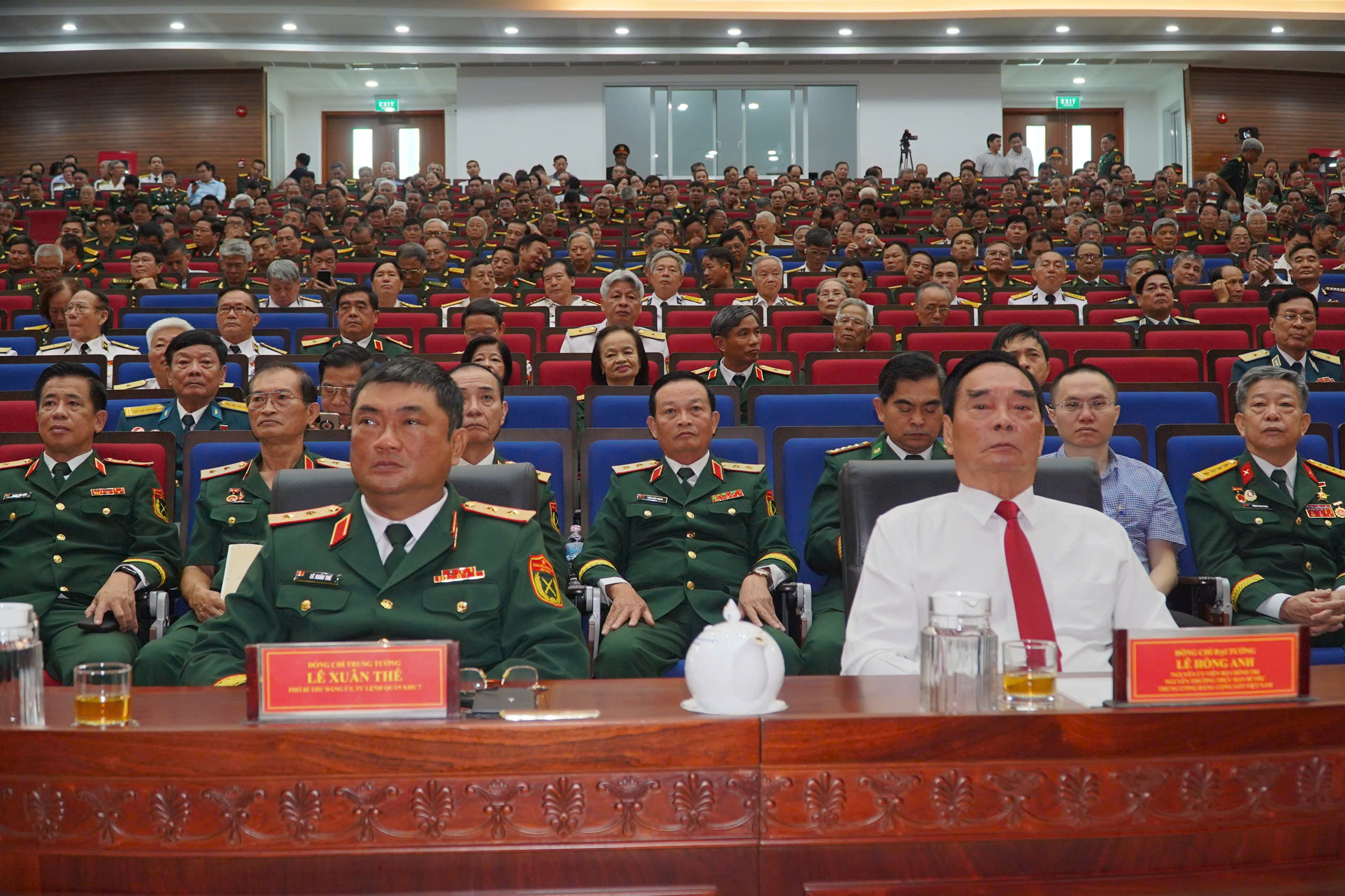 Tướng lĩnh, c&aacute;n bộ cao cấp qu&acirc;n đội nghỉ hưu lu&ocirc;n đ&oacute;ng g&oacute;p thầm lặng nhưng rất quan trọng cho TPHCM - Ảnh 2.