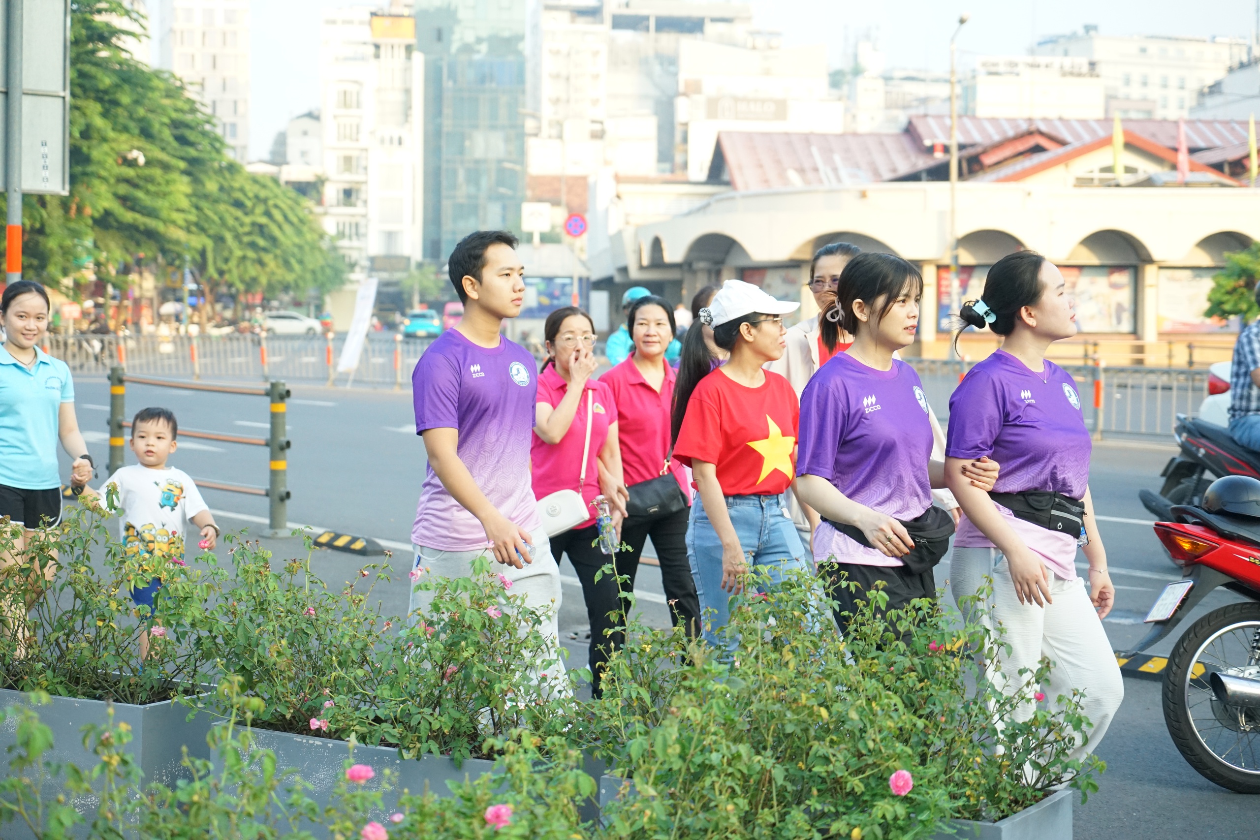 Người trẻ Bến Th&agrave;nh lan tỏa y&ecirc;u thương v&igrave; người ngh&egrave;o - Ảnh 5.