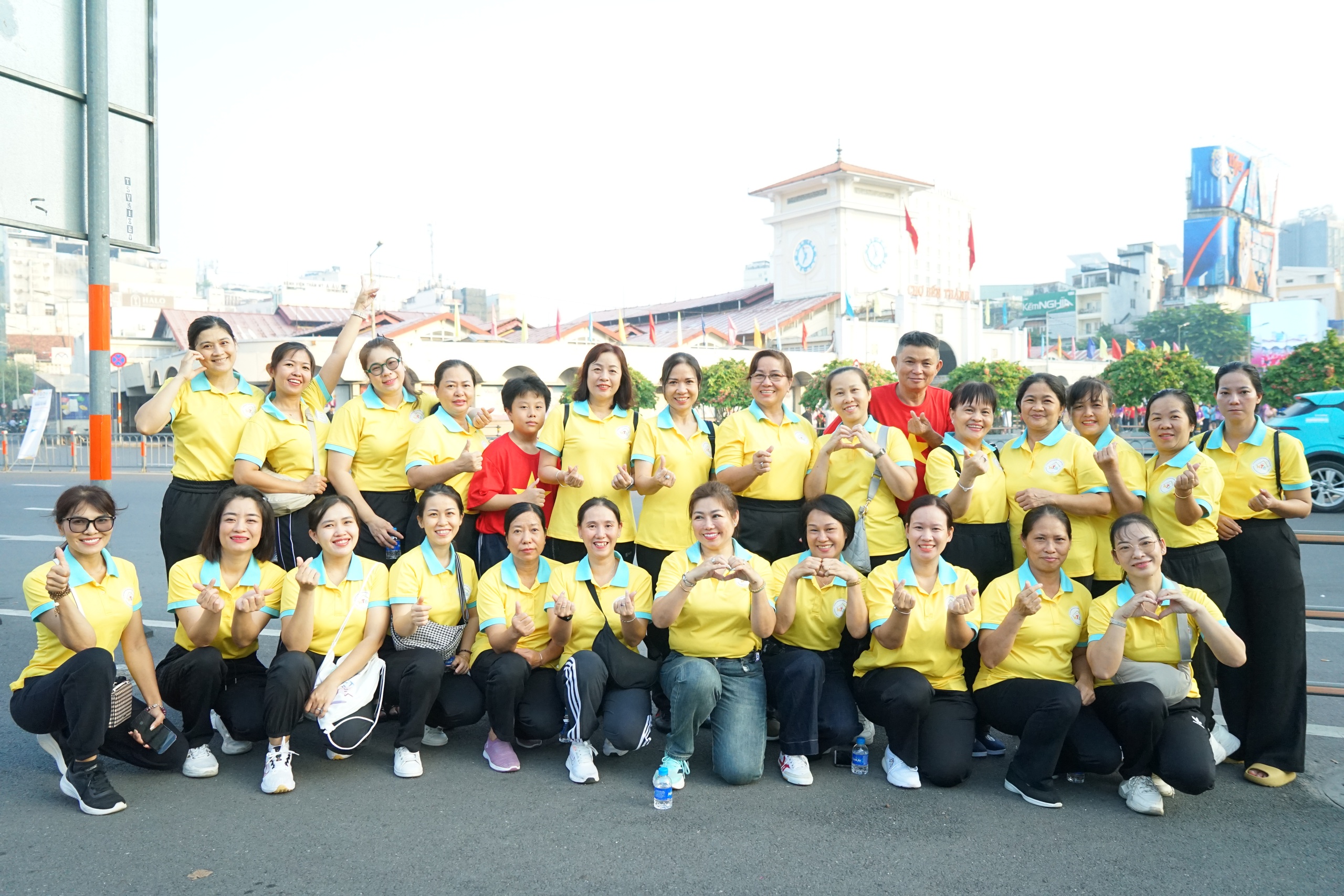Người trẻ Bến Th&agrave;nh lan tỏa y&ecirc;u thương v&igrave; người ngh&egrave;o - Ảnh 3.