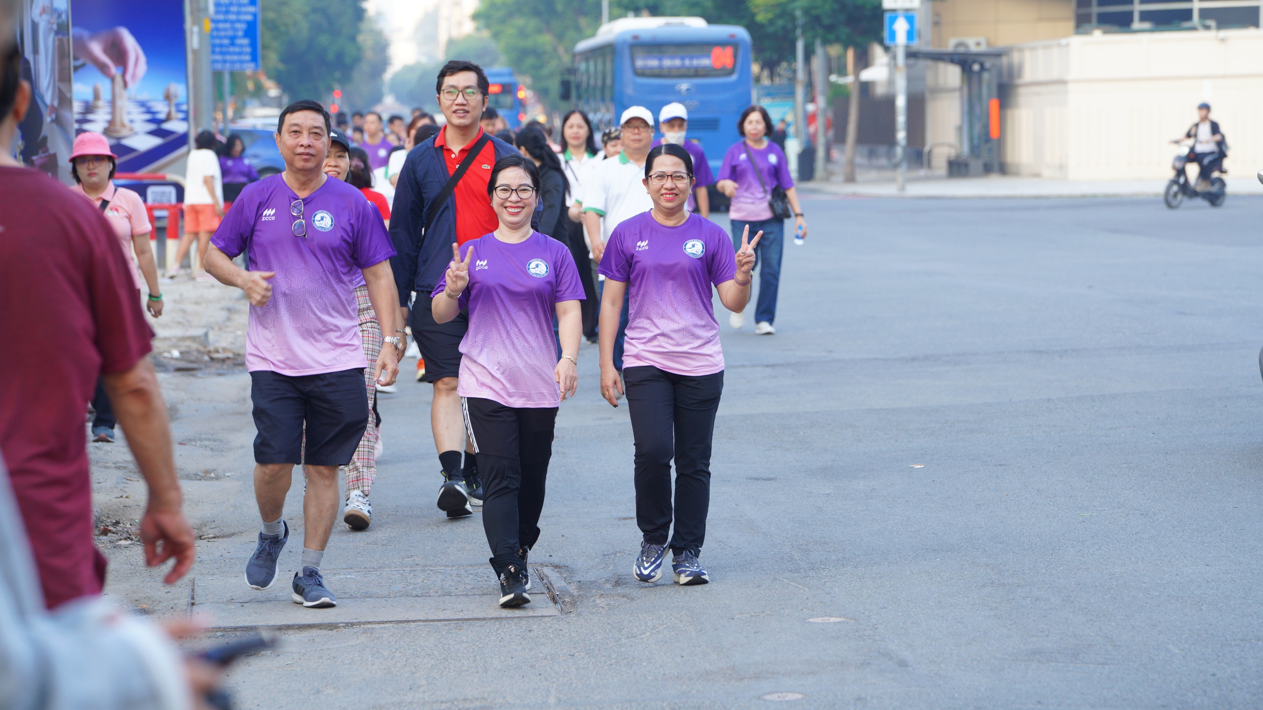 Phường Bến Thành, TP HCM tổ chức giải đi bộ gây quỹ chăm lo người yếu thế - Ảnh 8.