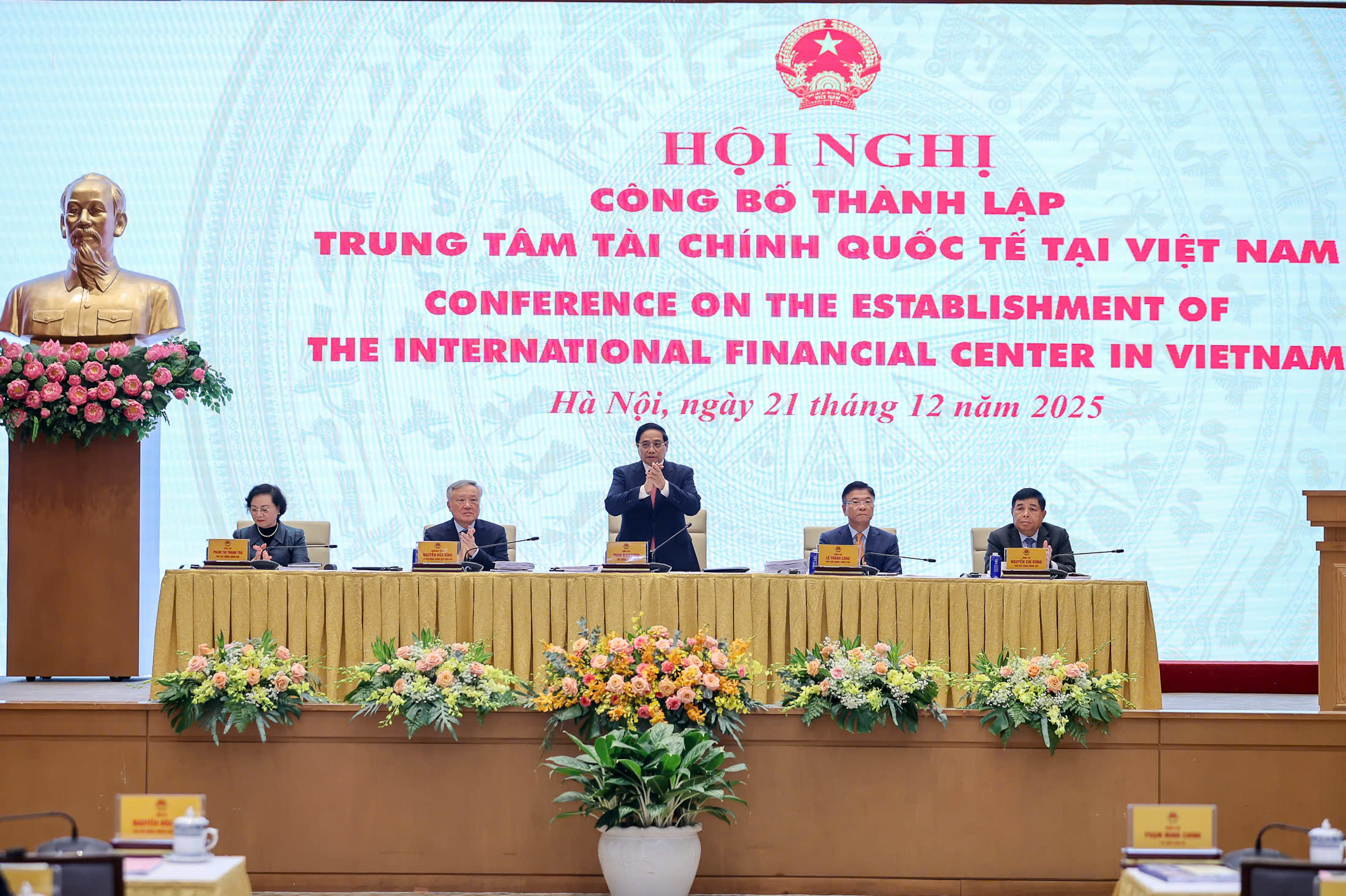 Ra mắt Hội đồng điều hành Trung tâm tài chính quốc tế tại Việt Nam - Ảnh 1.