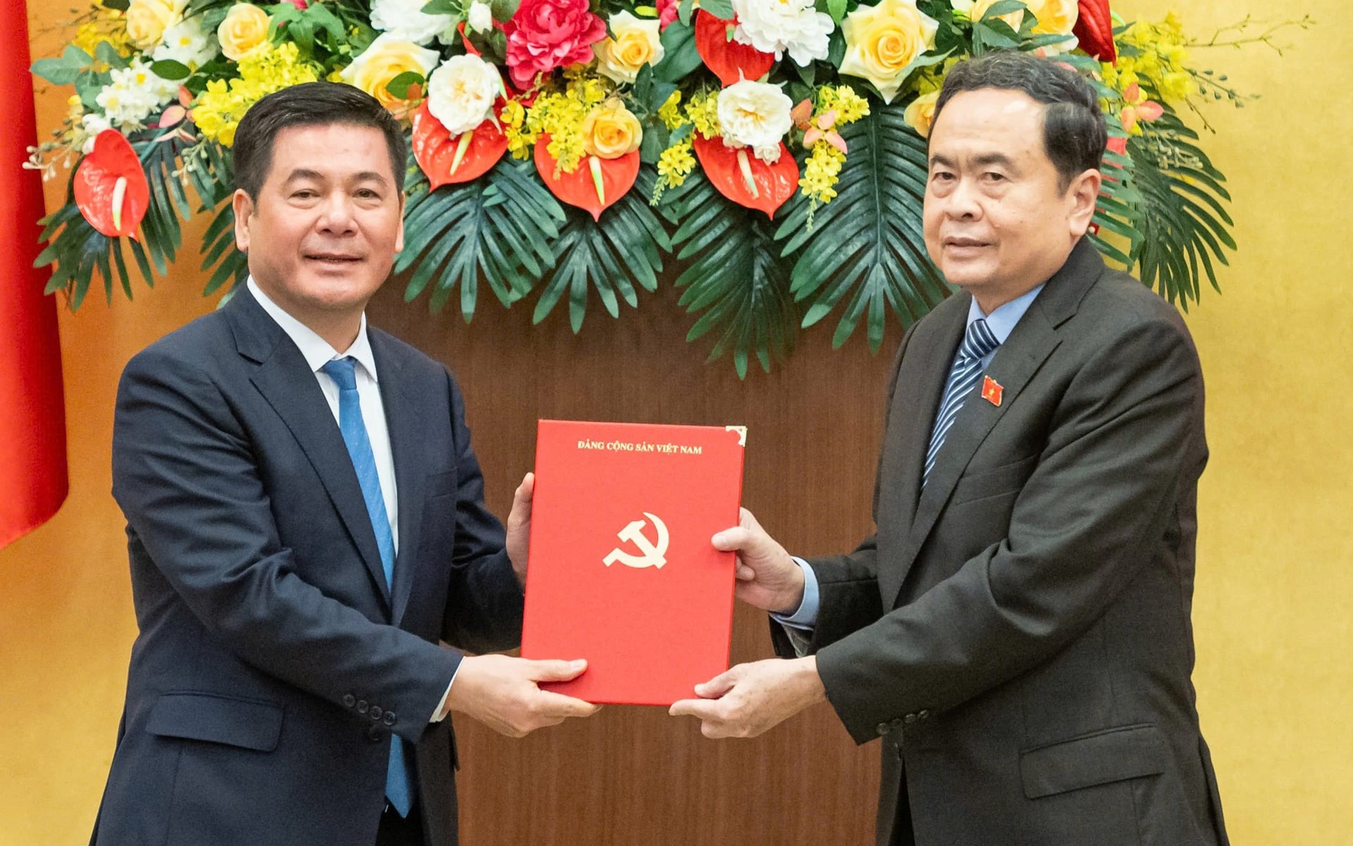 Bộ trưởng Bộ Công Thương Nguyễn Hồng Diên giữ chức vụ mới tại Quốc hội