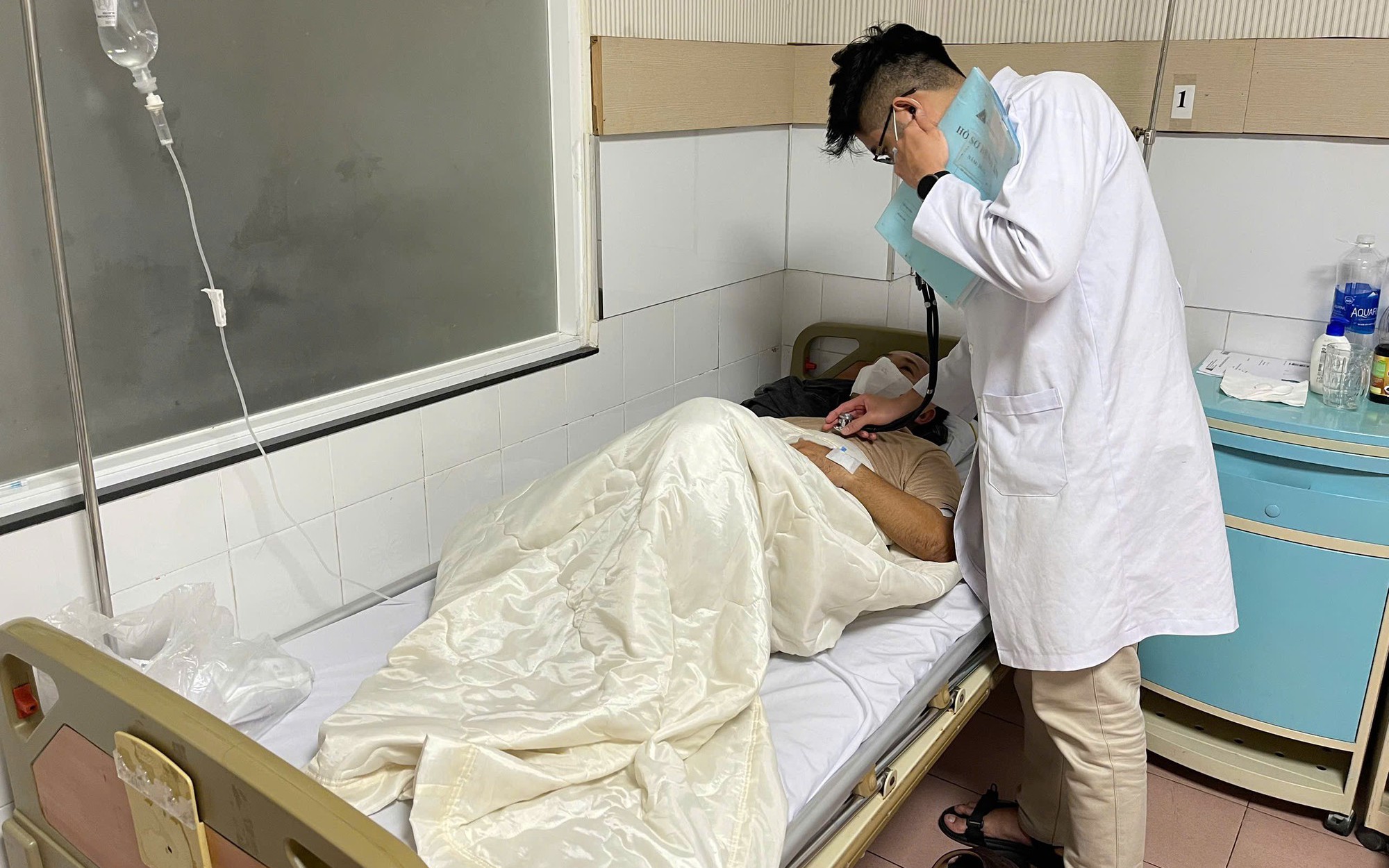 TP HCM ghi nhận 102 người nghi ngộ độc sau ăn bánh mì - Ảnh 2.