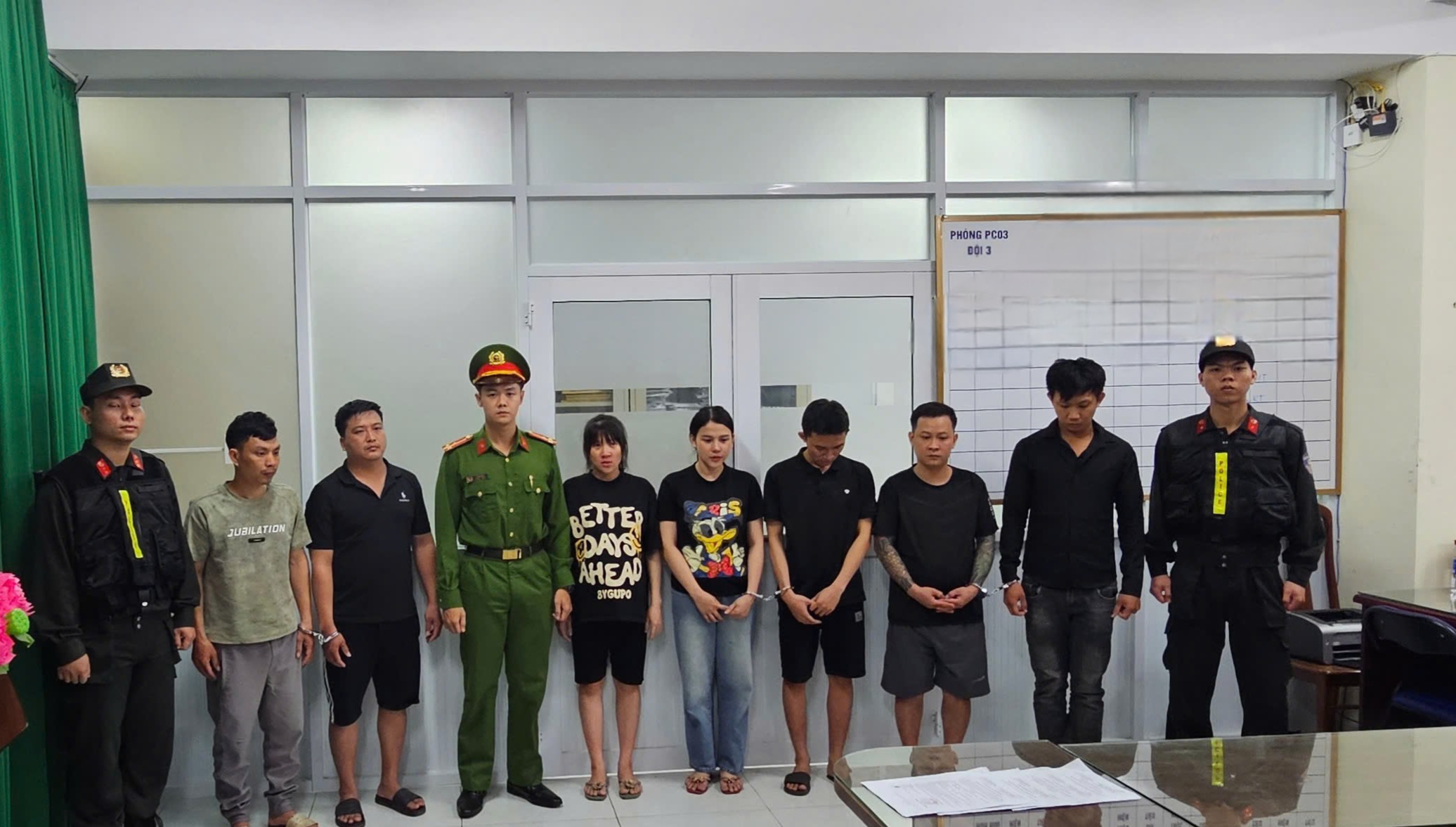 Công an TPHCM bắt Hồ Thành Được - Ảnh 2.