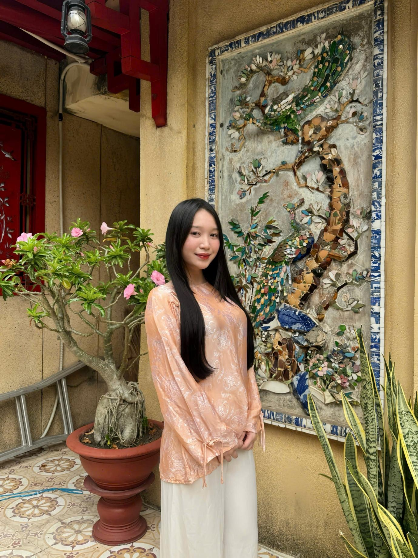 Áo bà ba Dáng Việt Phương Nam: Dấu ấn tại THE CREATOR 2025 - Ảnh 4.