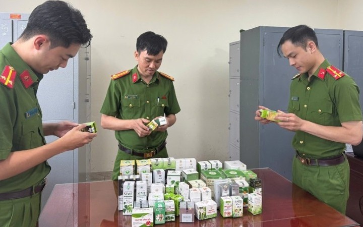 Chuyển 31 vụ việc thuốc, thực phẩm chức năng sang công an