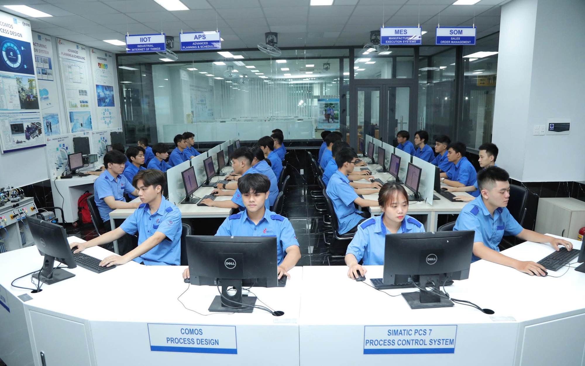 Không được yêu cầu người dân nộp thêm giấy tờ nếu dữ liệu đã liên thông - Ảnh 2.