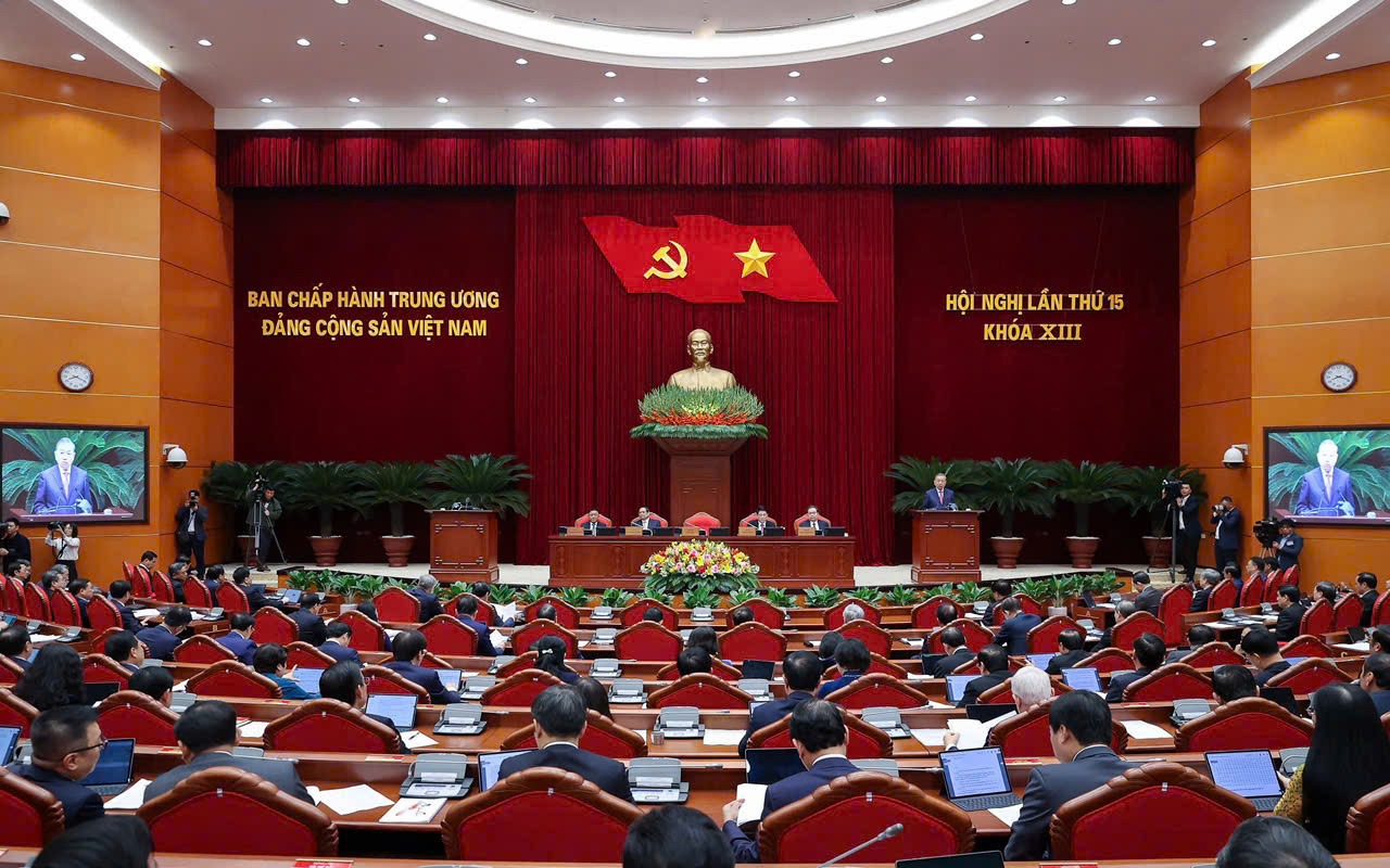 Khai mạc Hội nghị Trung ương 15