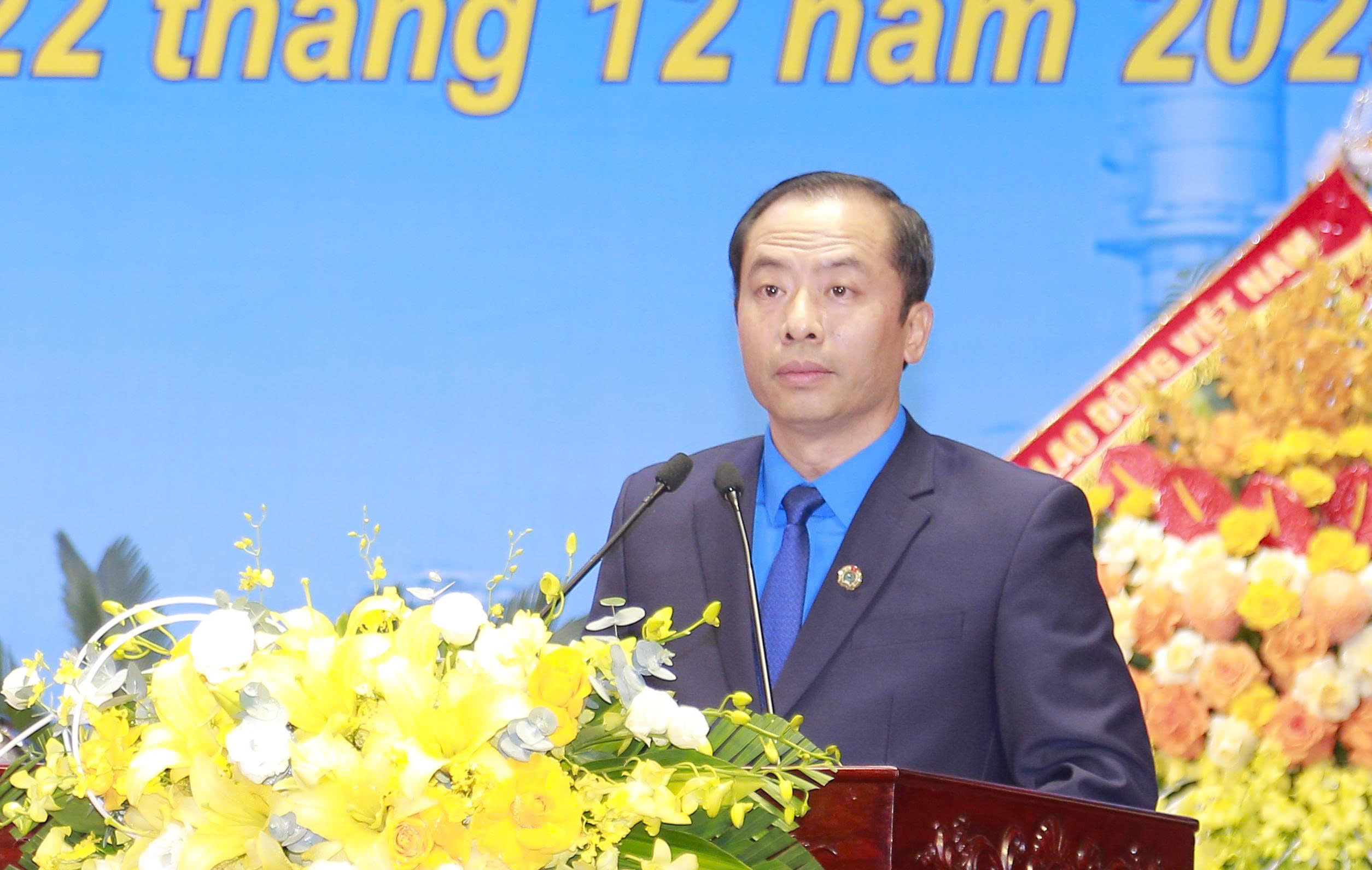 &Ocirc;ng Lương Trọng Th&agrave;nh t&aacute;i đắc cử Chủ tịch LĐLĐ tỉnh Thanh H&oacute;a - Ảnh 2.