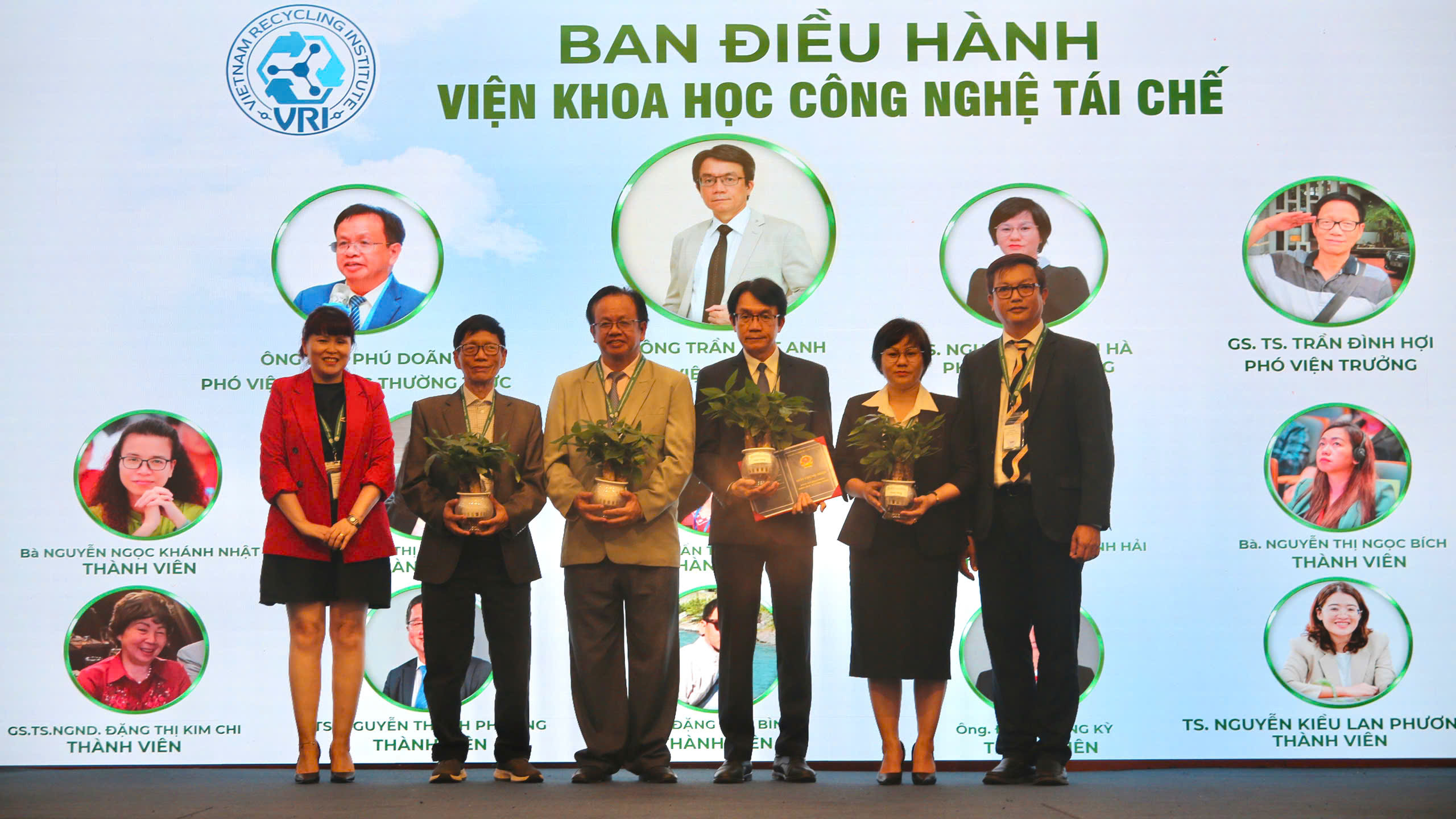 VWRA ra mắt Viện Khoa học C&ocirc;ng nghệ T&aacute;i chế, th&uacute;c đẩy kinh tế tuần ho&agrave;n - Ảnh 1.