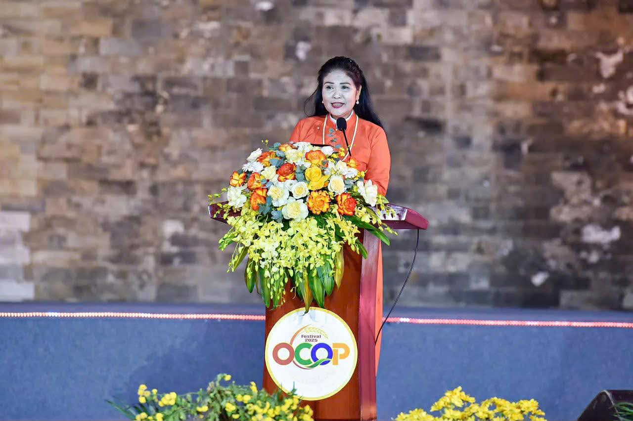 NSND Thanh Ngoan phấn khởi nhận trọng tr&aacute;ch mới - Ảnh 1.