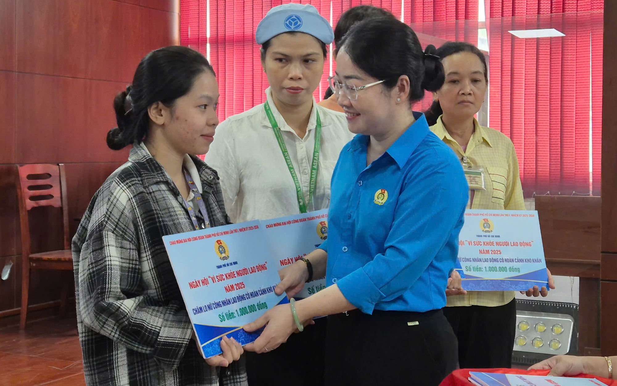 650 đại biểu dự Đại hội Công đoàn TPHCM lần thứ I - Ảnh 4.