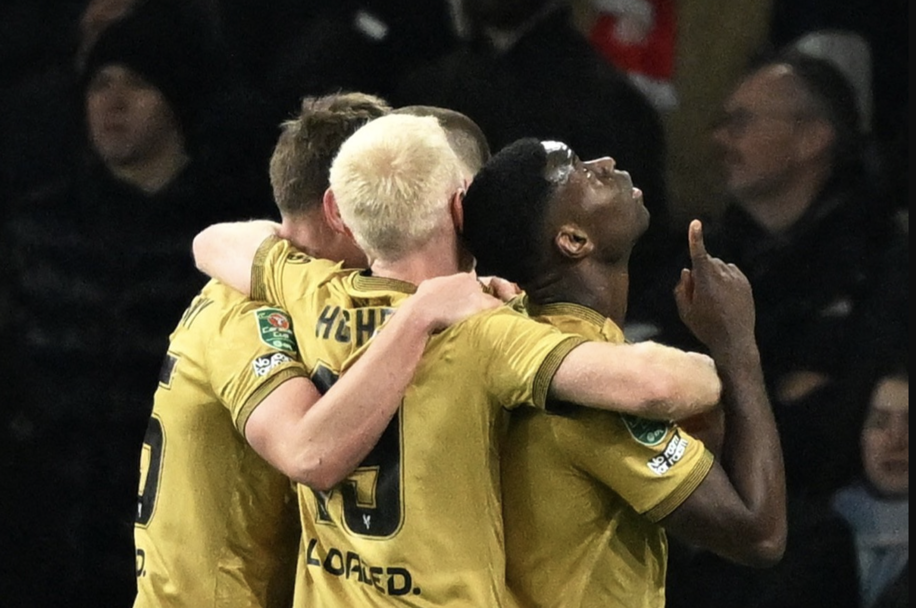 Rượt đuổi tỉ số nghẹt thở Crystal Palace, Arsenal chật vật đoạt v&eacute; b&aacute;n kết League Cup - Ảnh 5.